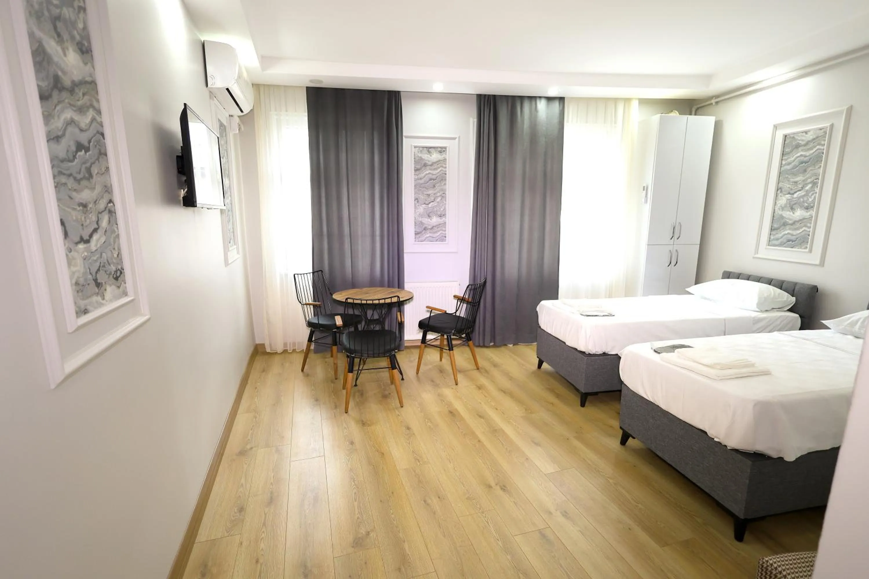 Bed in JOE BLACK APART