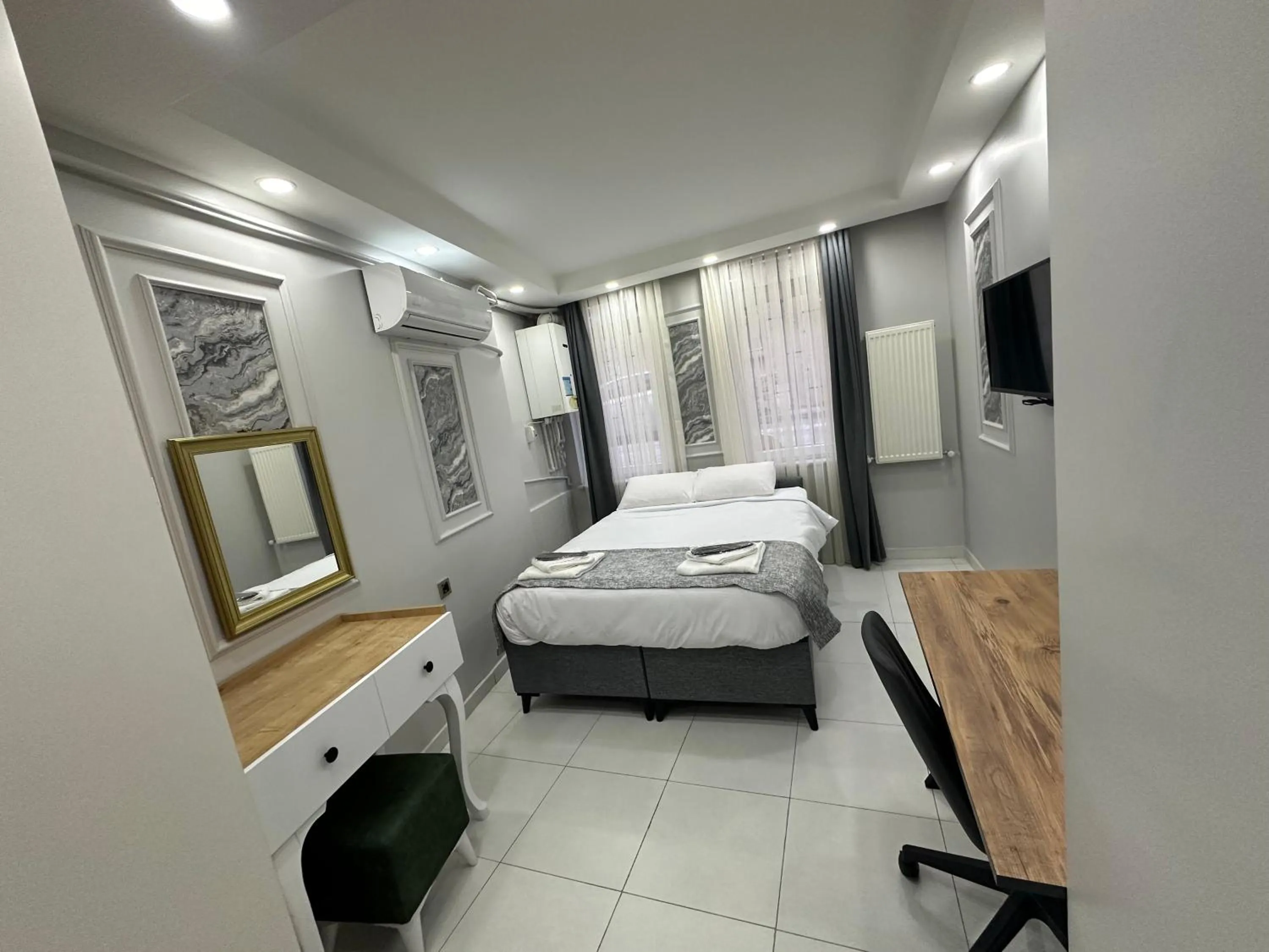 Bed in JOE BLACK APART