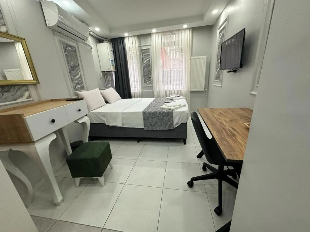 Bed in JOE BLACK APART