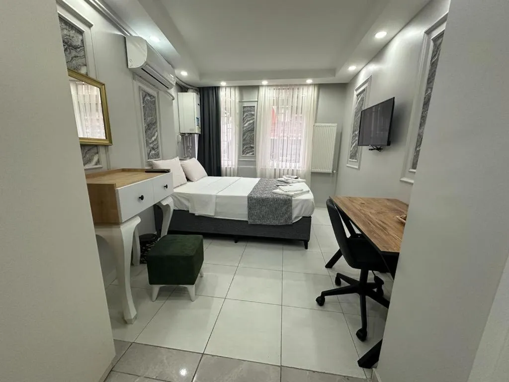 Bed in JOE BLACK APART