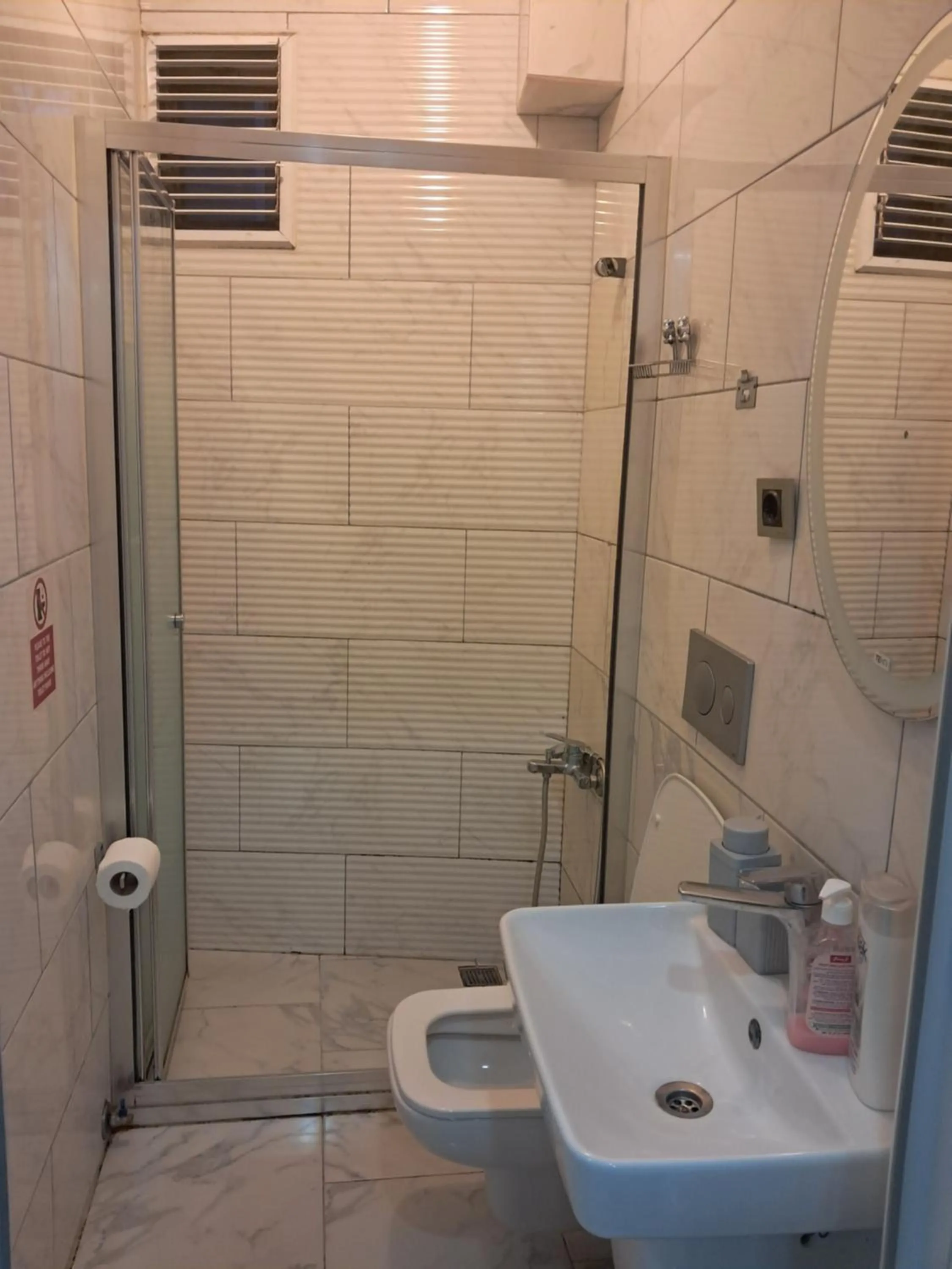 Bathroom in JOE BLACK APART