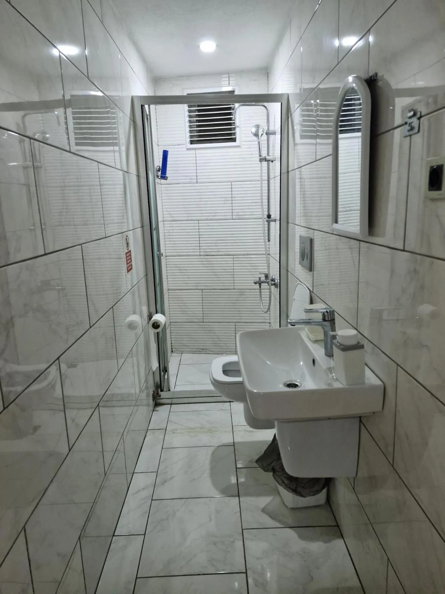 Bathroom in JOE BLACK APART