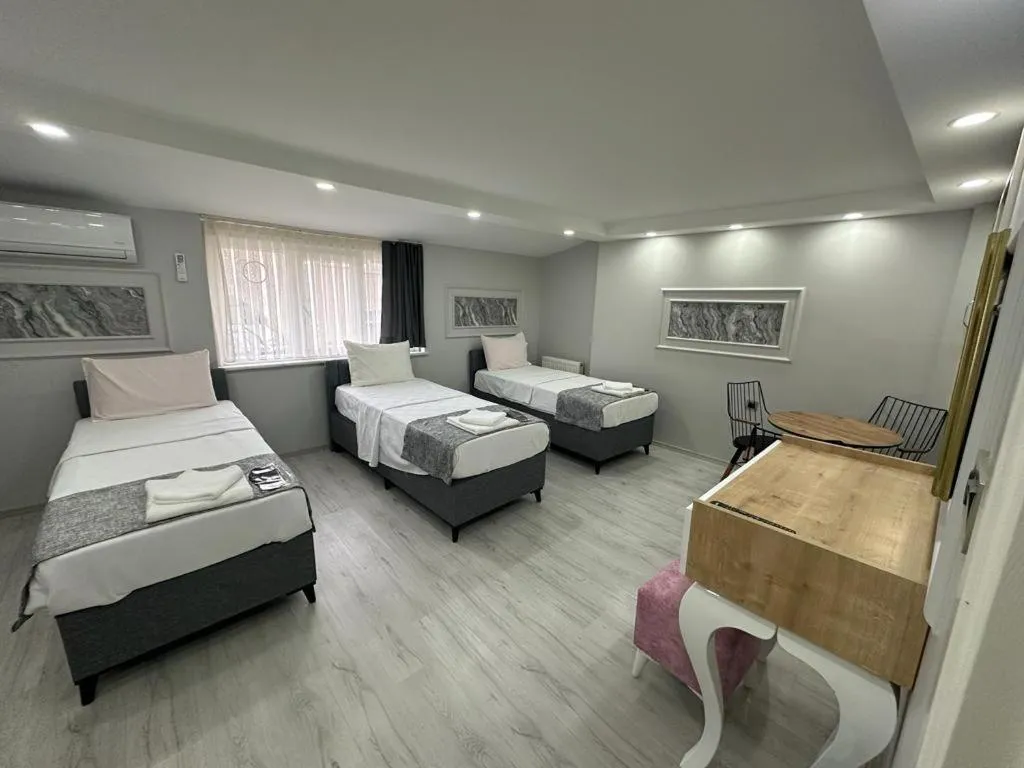 Bed in JOE BLACK APART