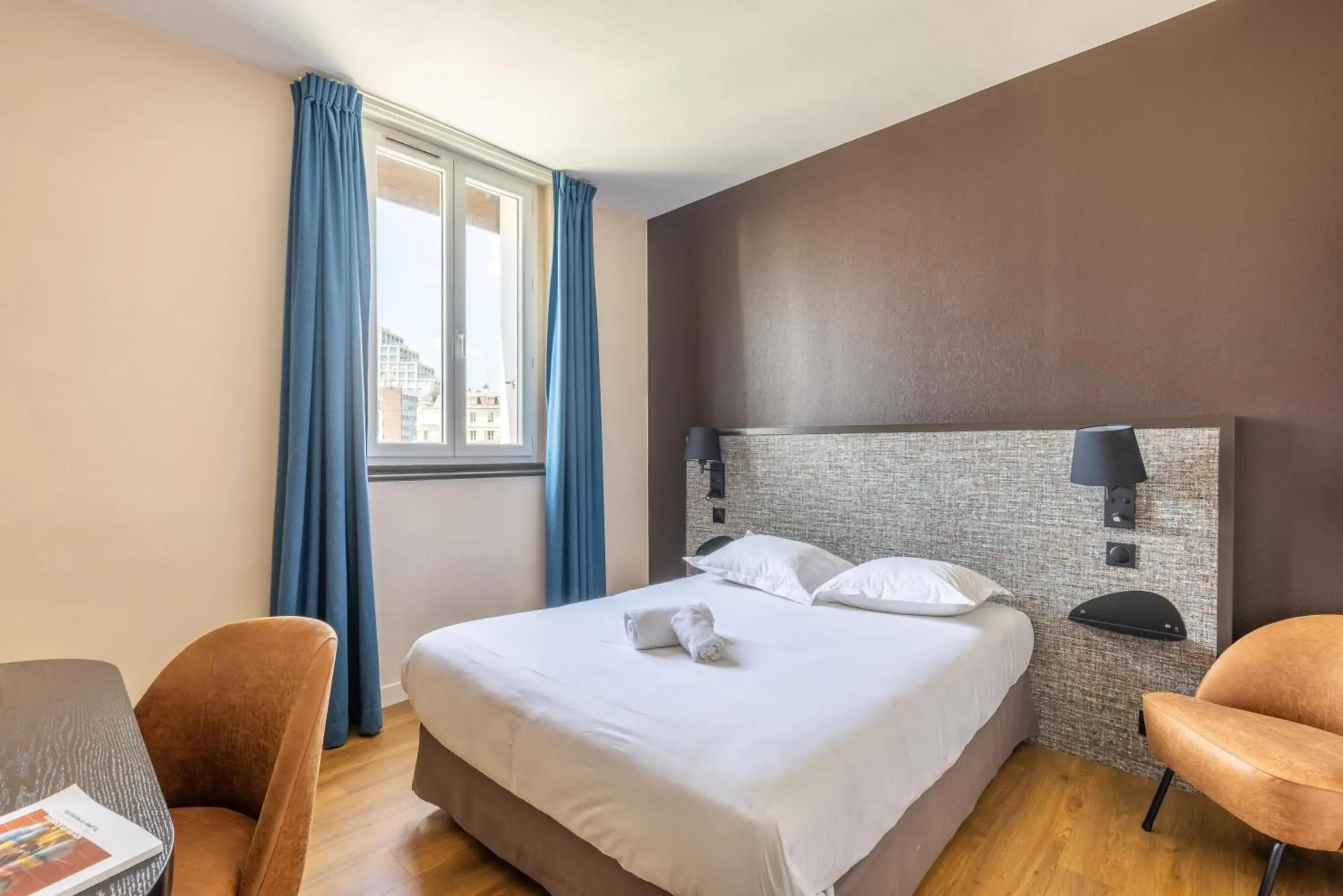 Bed in Hôtel Le Florin Bed in Hôtel Le Florin