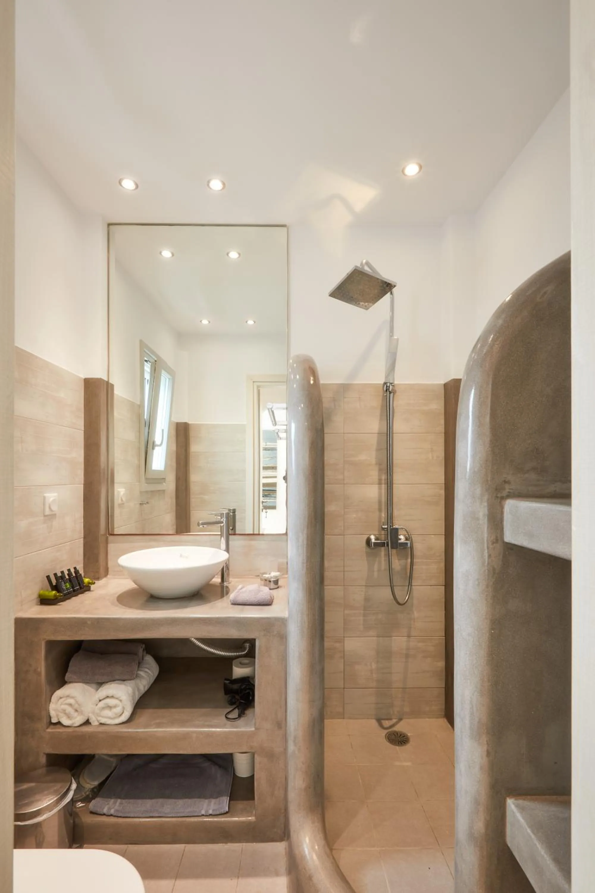 Bathroom in Romantica Suites