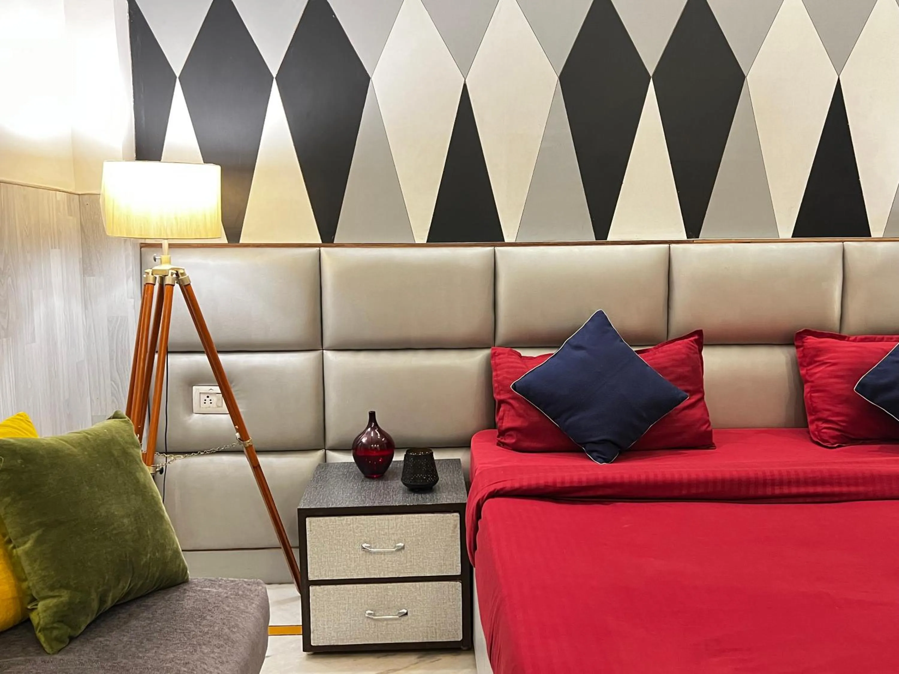 Bedroom, Bed in Divine Inn Hotel Near Rajouri Garden Main Market