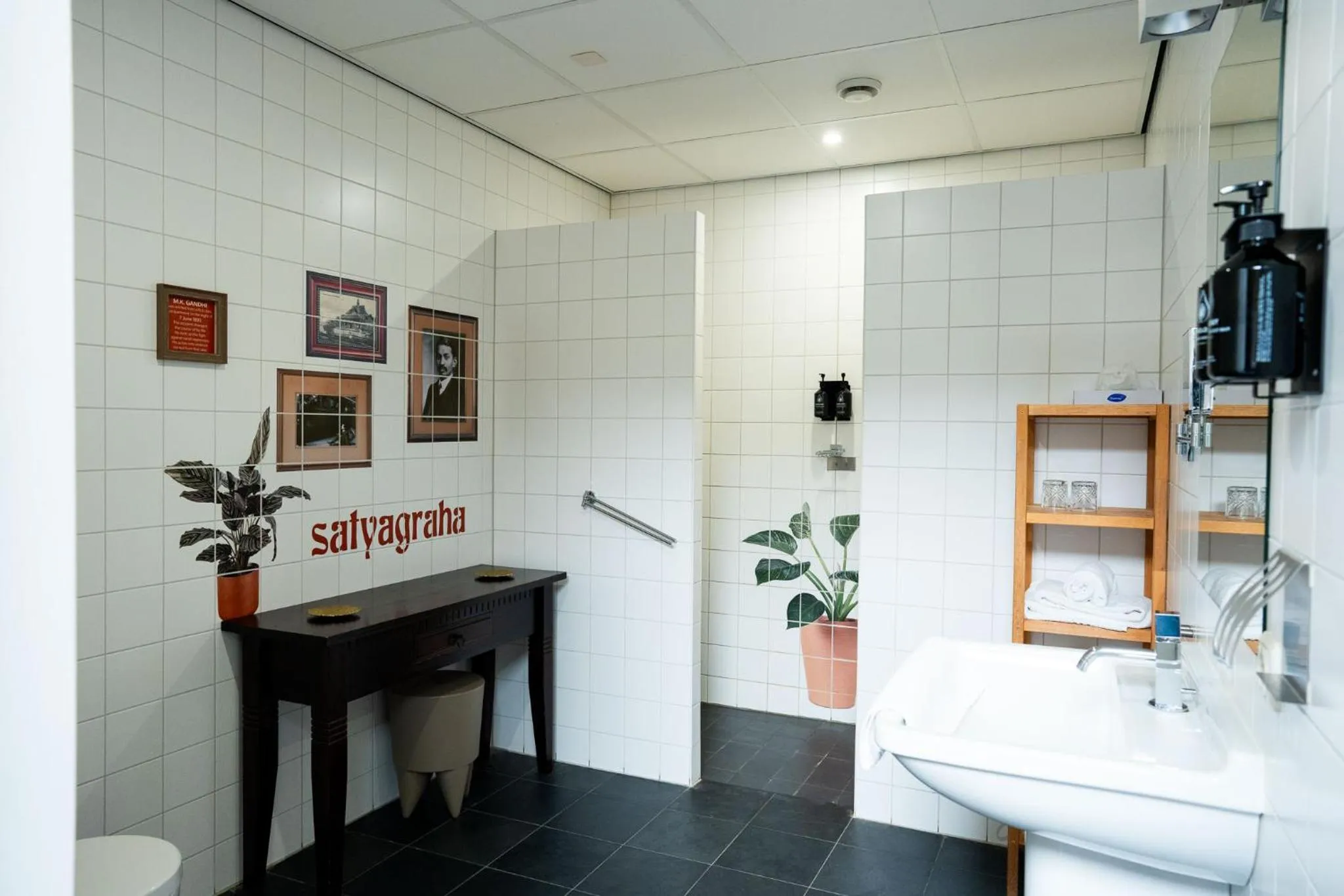 Bedroom in Hotel de Wereld