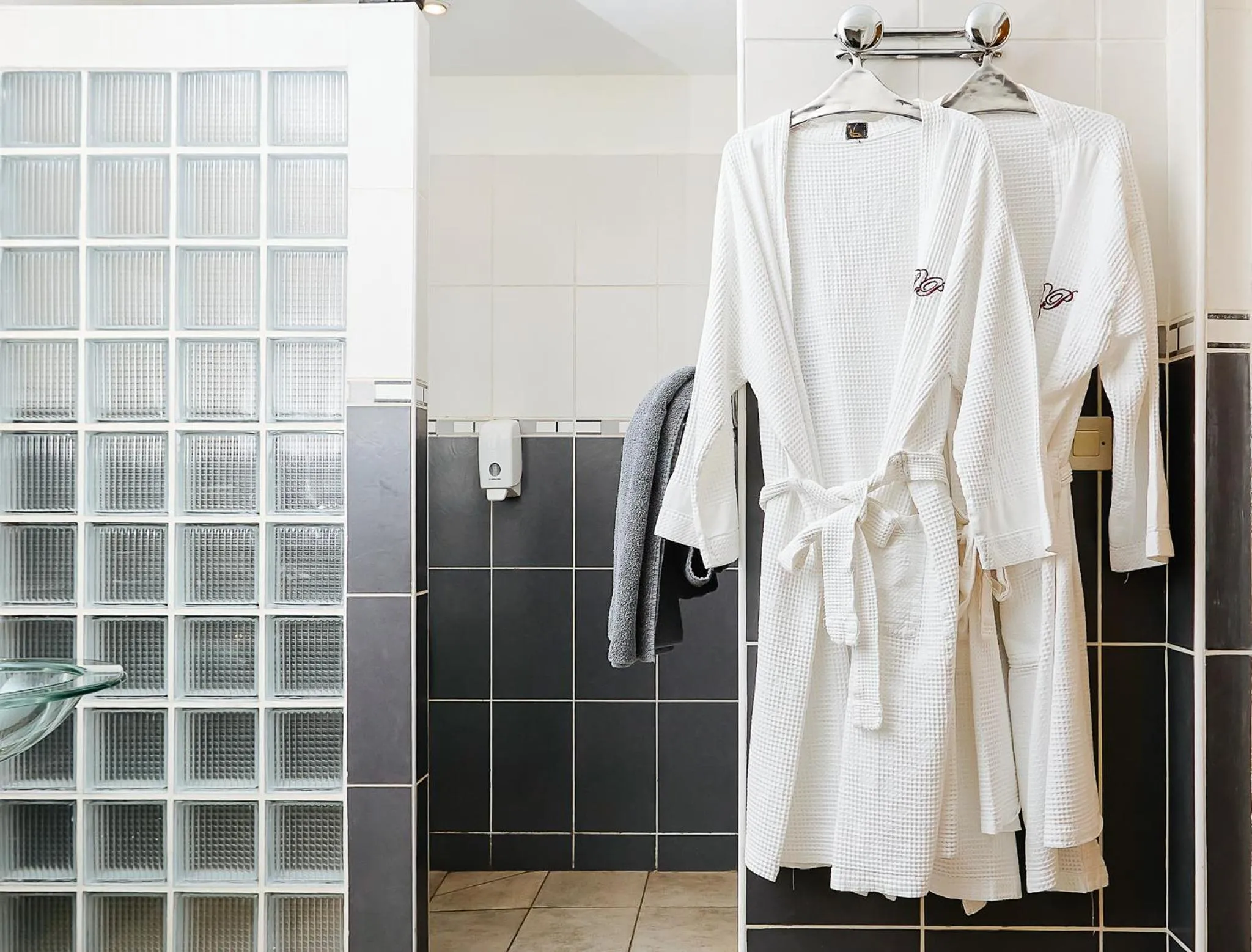 Bathroom in Relais des Plateaux & Spa– Ivato International Airport