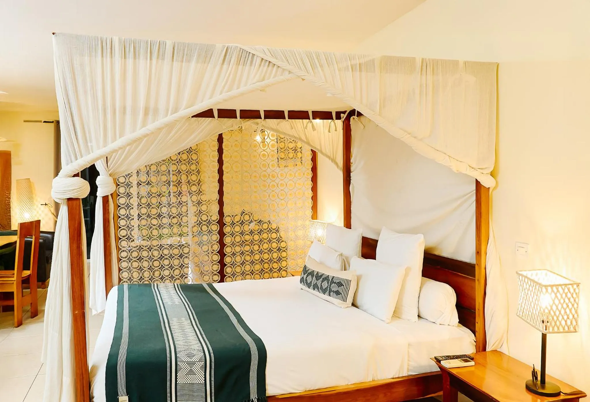 Bedroom, Bed in Relais des Plateaux & Spa– Ivato International Airport