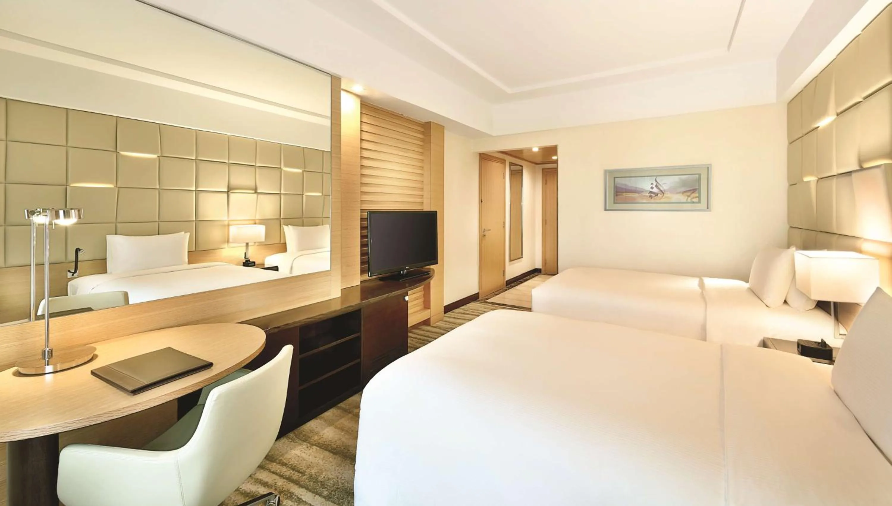 Bedroom, Bed in DoubleTree by Hilton Hotel Riyadh - Al Muroj Business Gate
