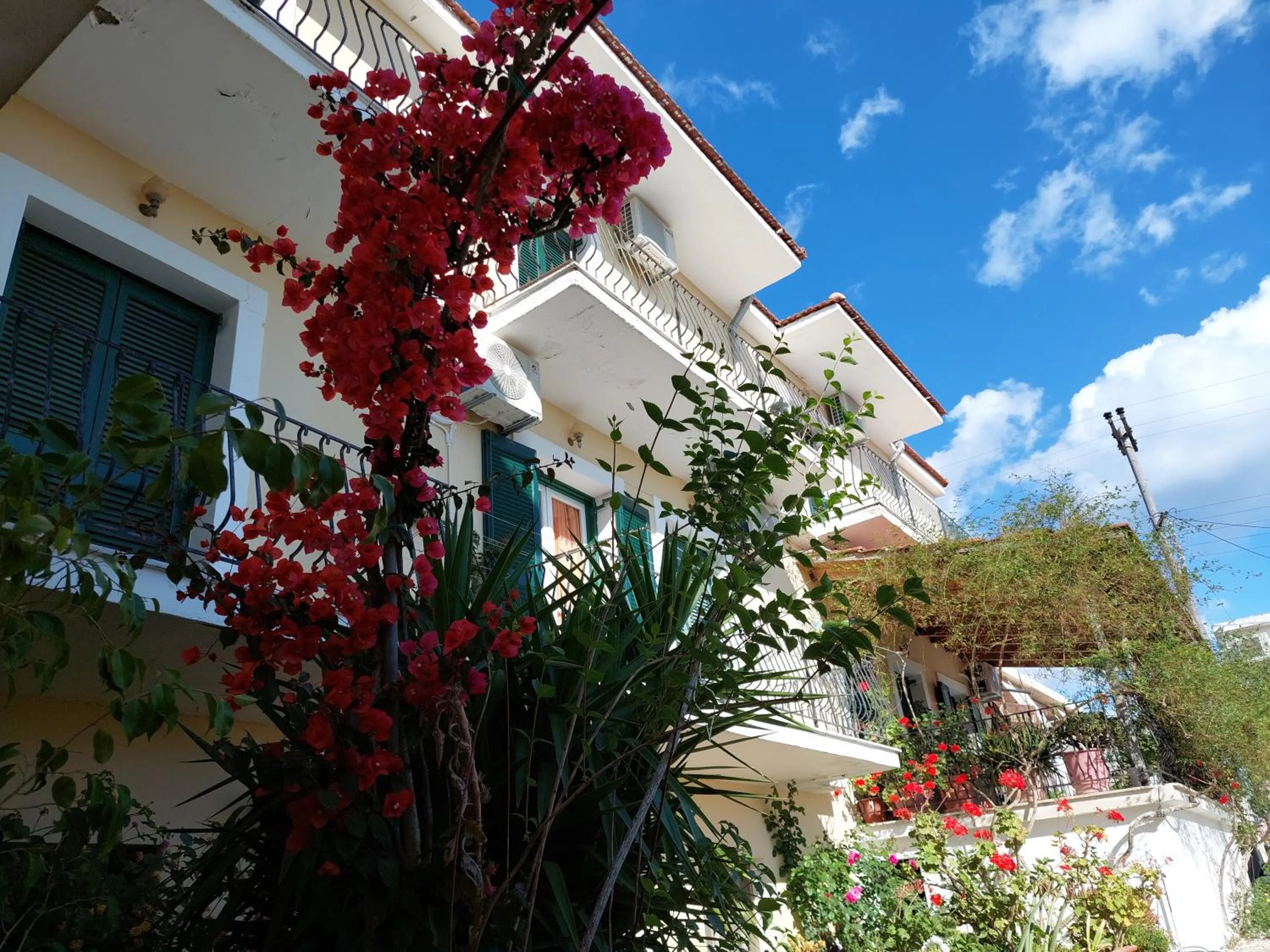 Property building in Ammousa Hotel Apartments
