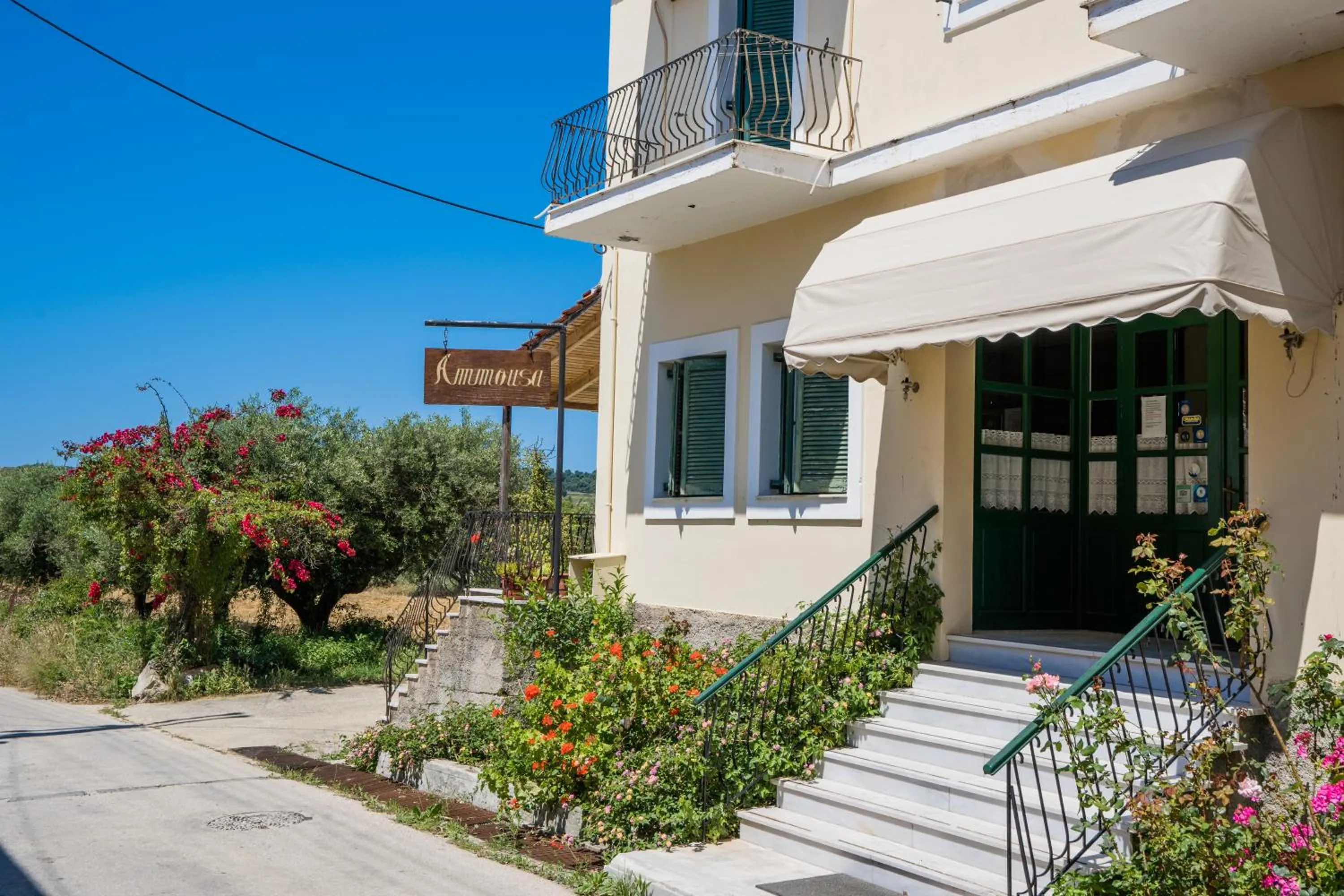 Property building in Ammousa Hotel Apartments