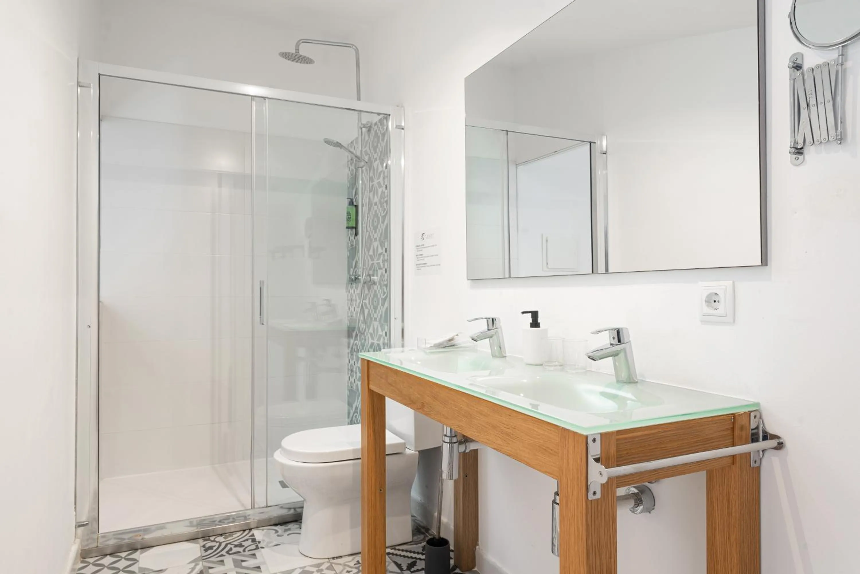 Bathroom in Hotel Turixant