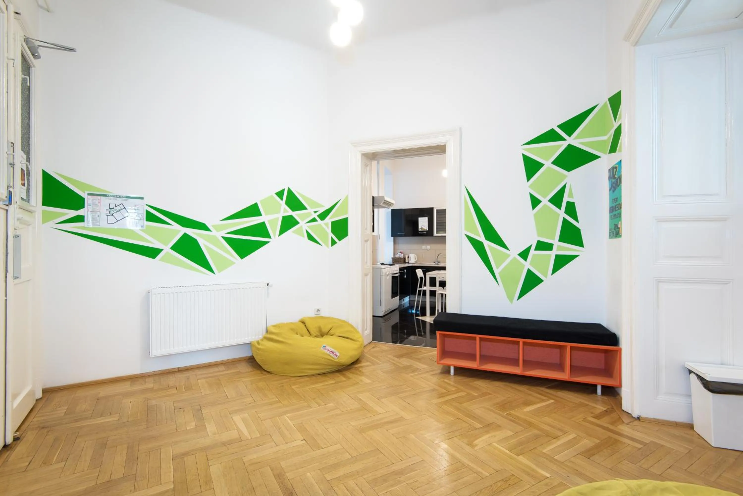 Communal lounge/ TV room in Avenue Hostel