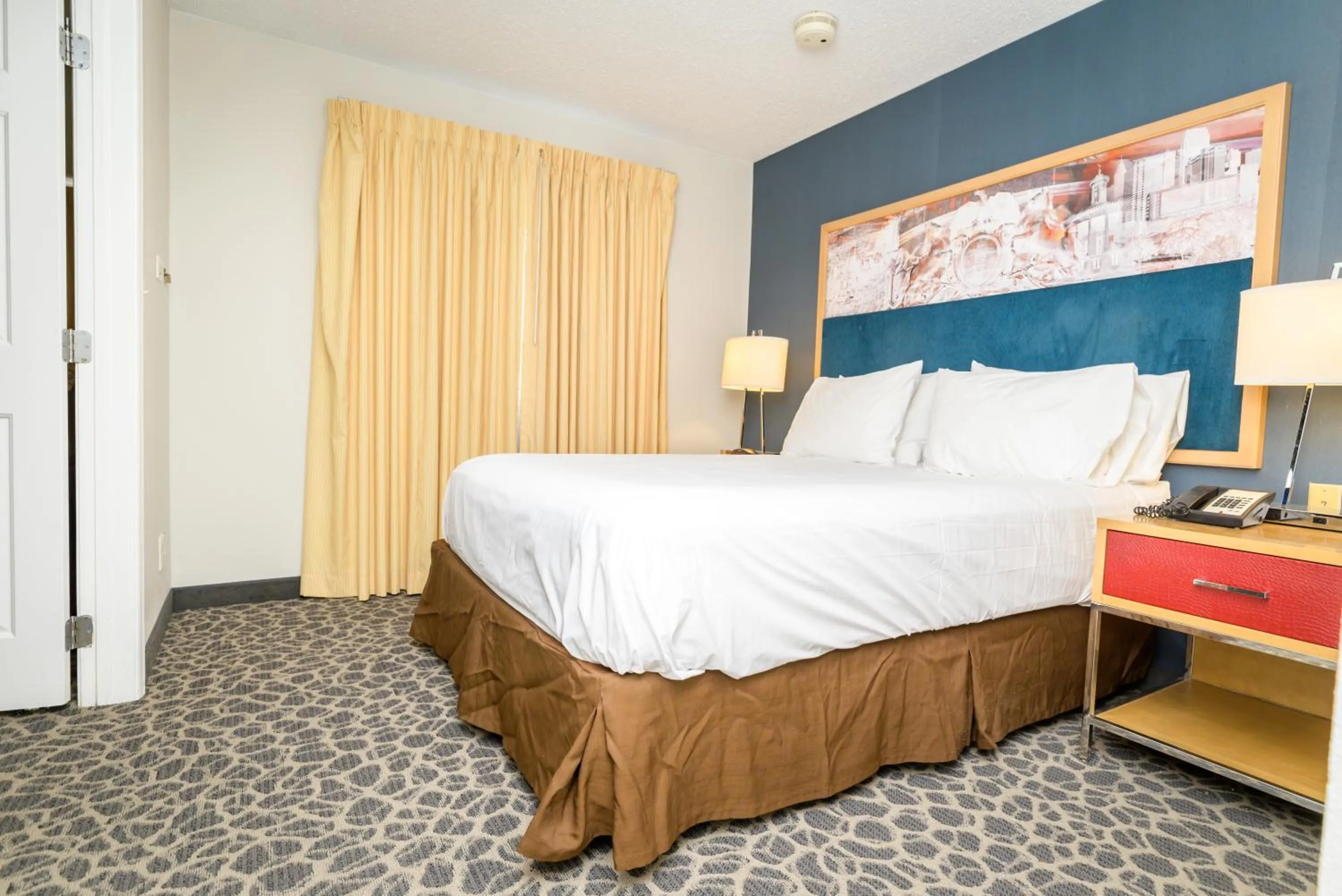Bed in Philadelphia Suites at Airport - An Extended Stay Hotel
