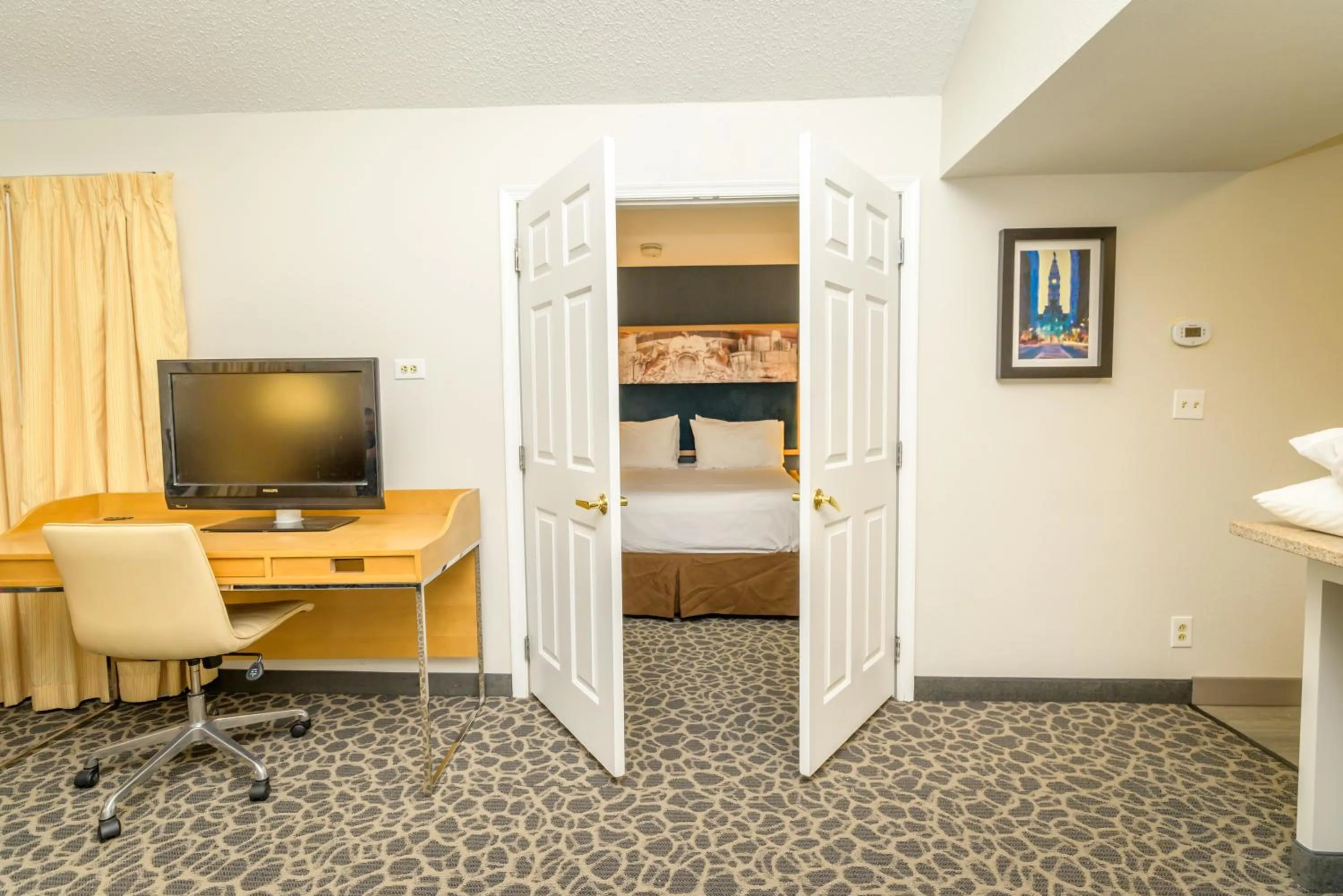 Philadelphia Suites at Airport - An Extended Stay Hotel