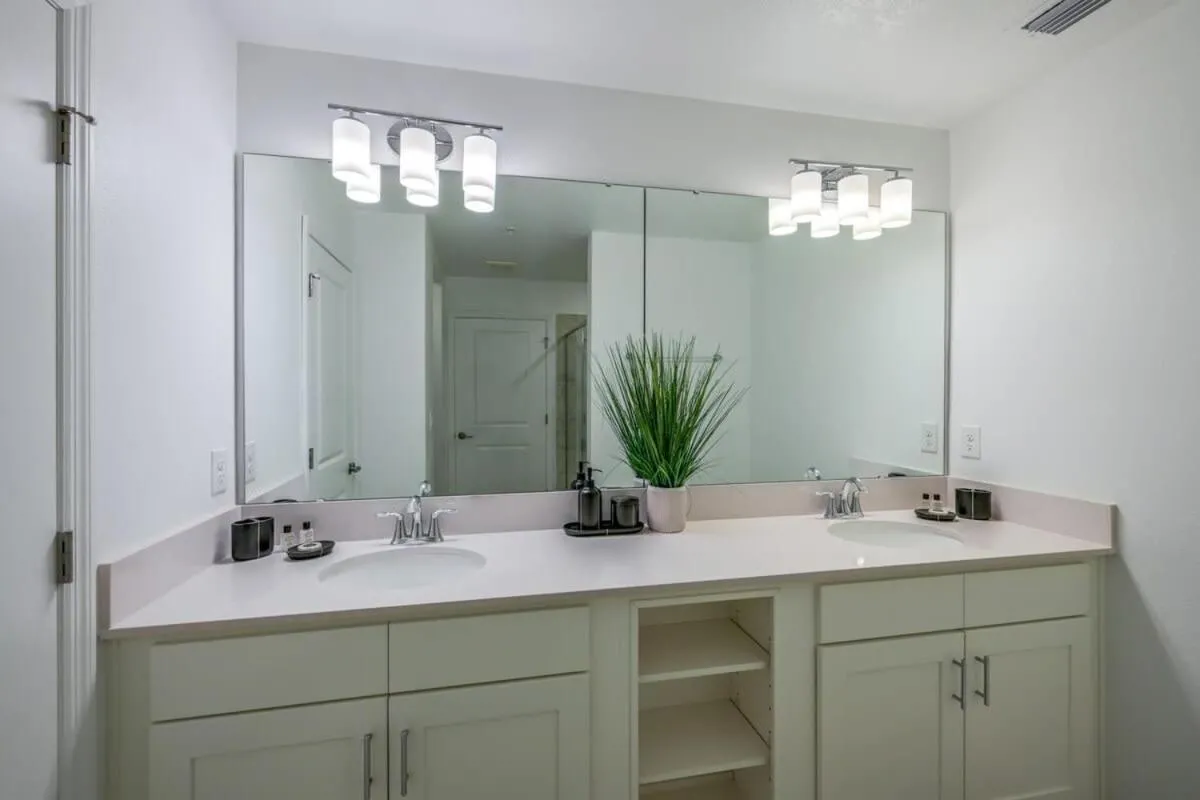Spacious Beautiful 3-BR Condo Prime Location