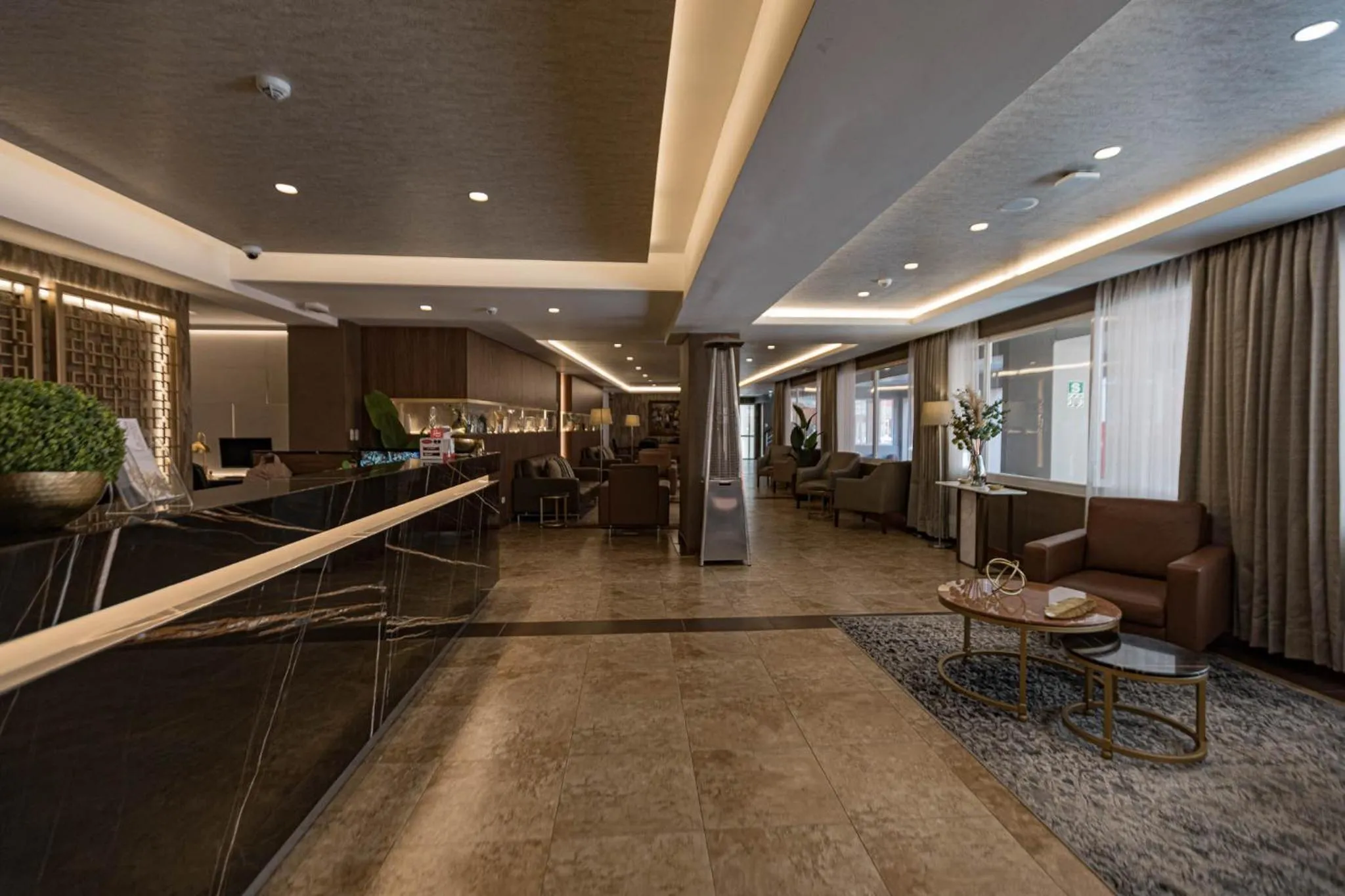 Lobby or reception in Hotel Presidente Huancayo - Asociado Casa Andina