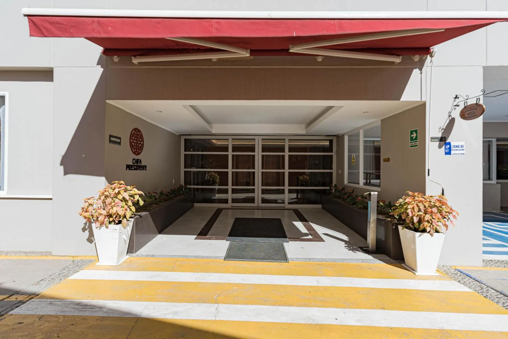 Facade/entrance in Hotel Presidente Huancayo - Asociado Casa Andina