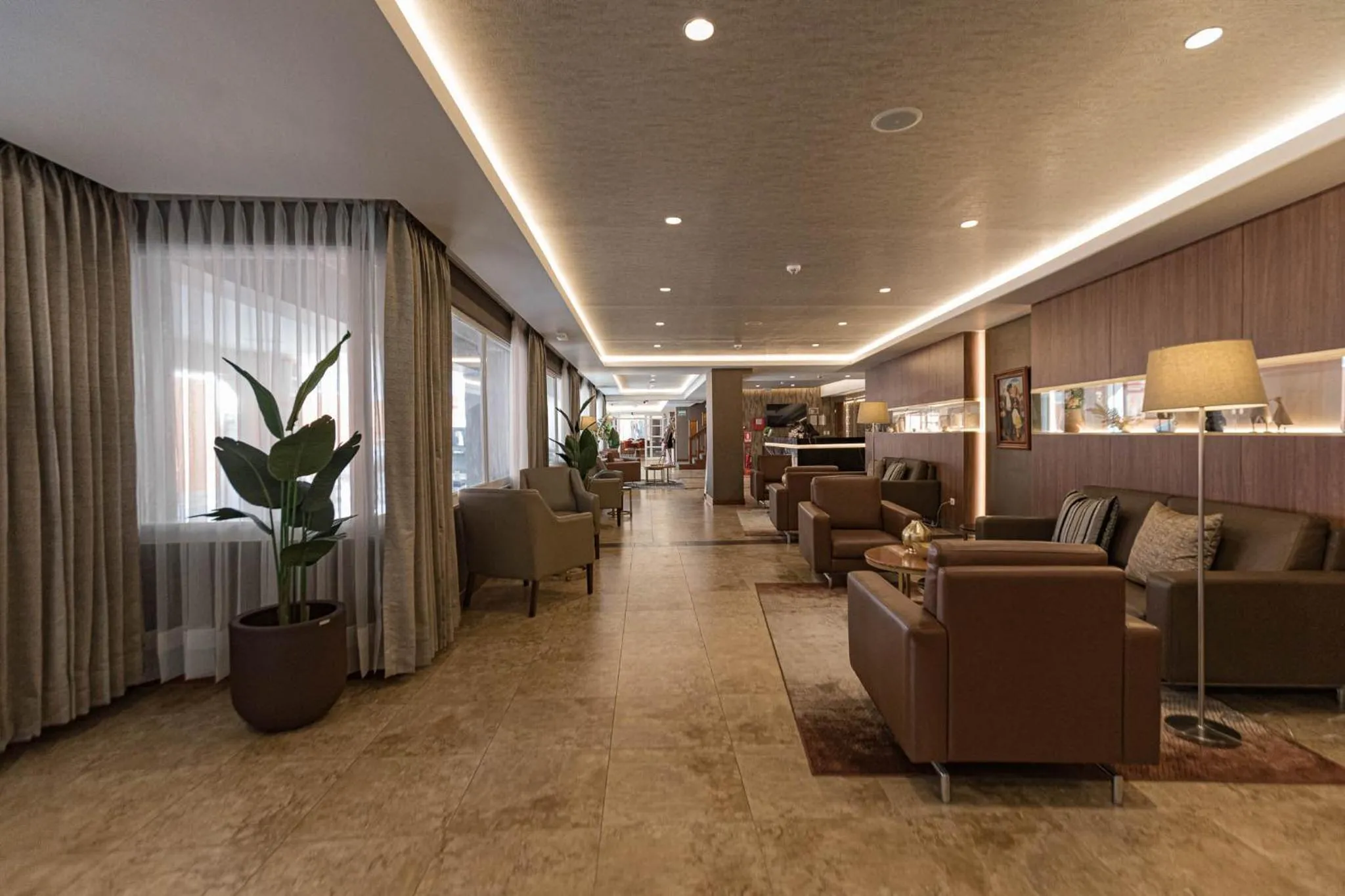 Lobby or reception in Hotel Presidente Huancayo - Asociado Casa Andina