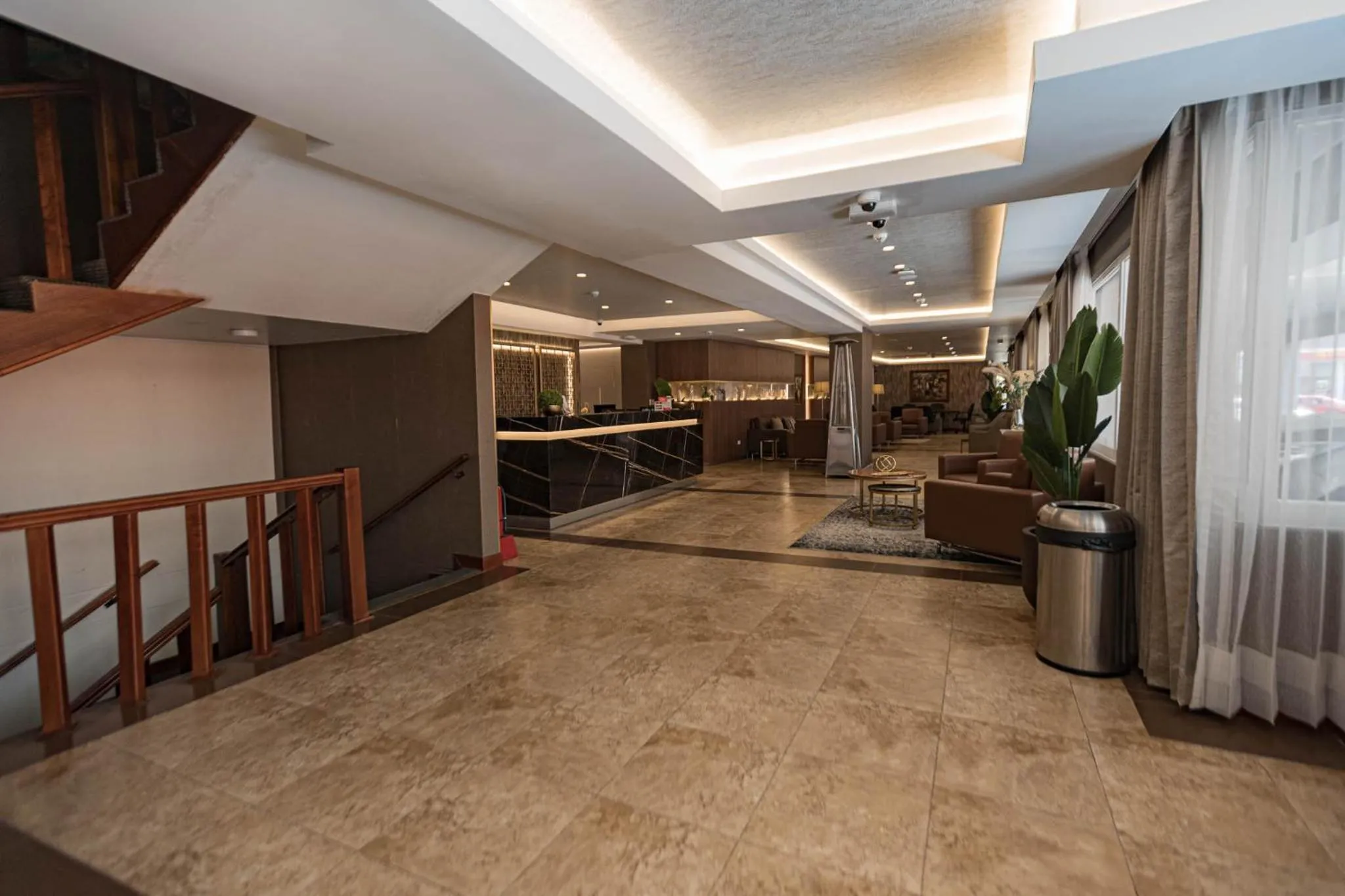 Lobby or reception in Hotel Presidente Huancayo - Asociado Casa Andina