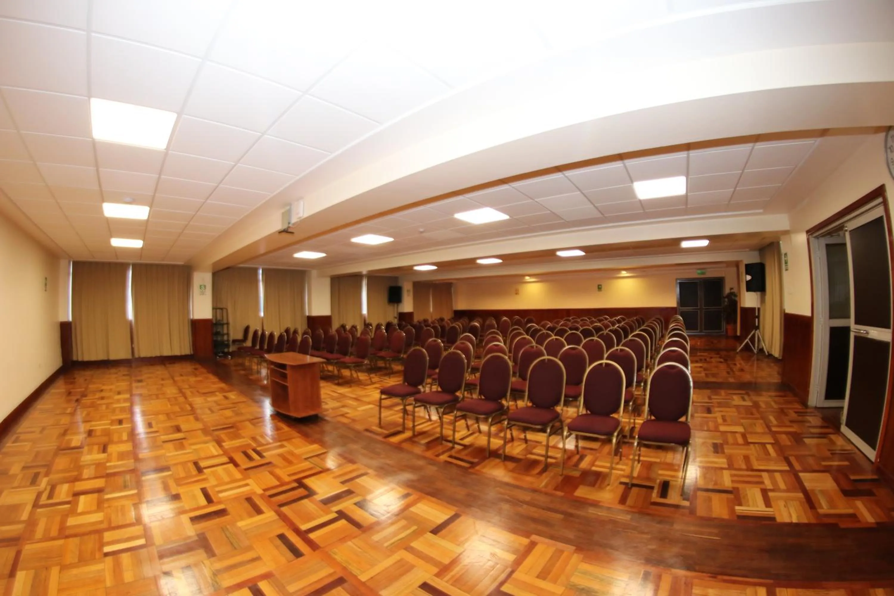 Meeting/conference room in Hotel Presidente Huancayo - Asociado Casa Andina