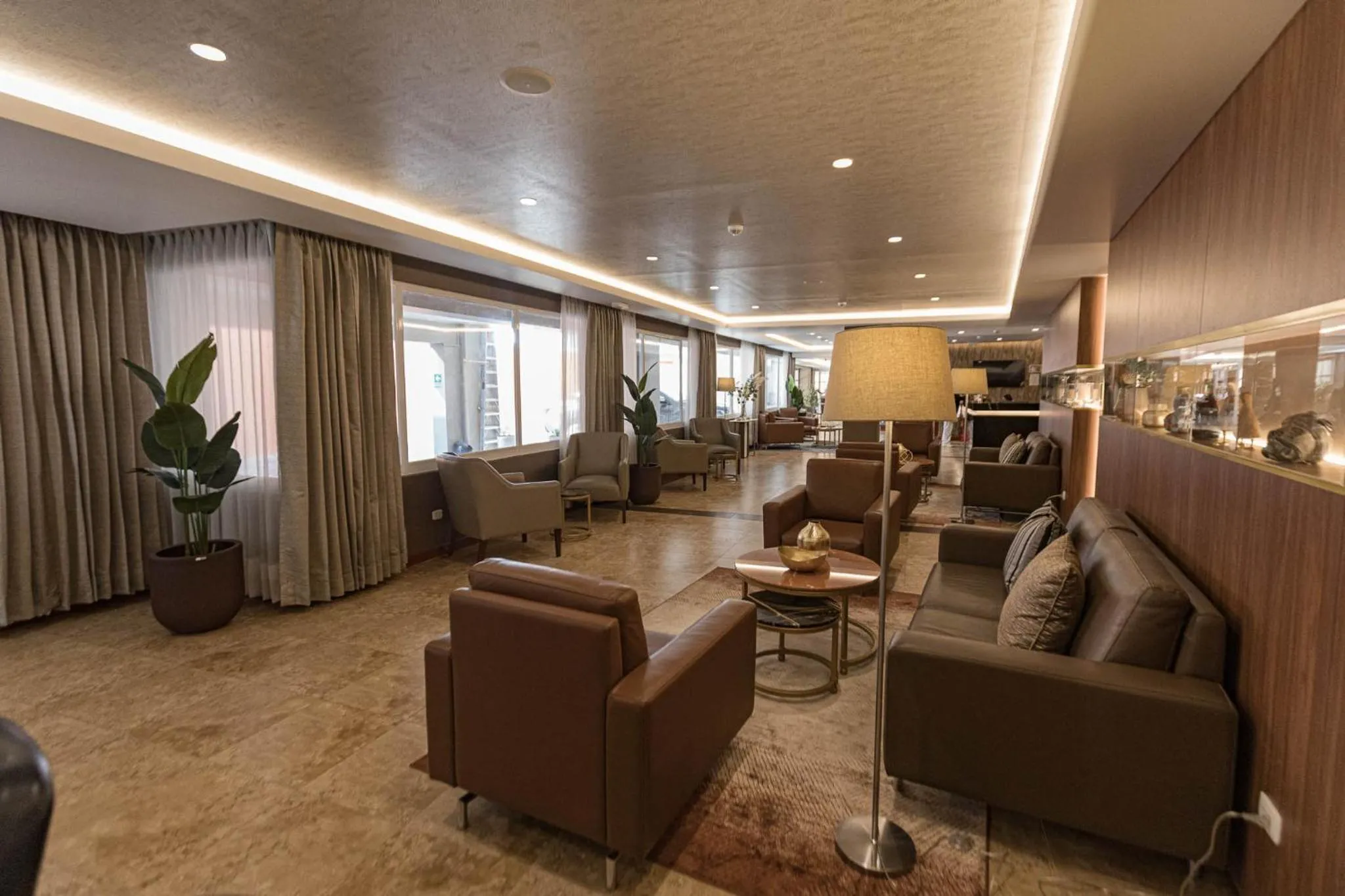 Lobby or reception in Hotel Presidente Huancayo - Asociado Casa Andina