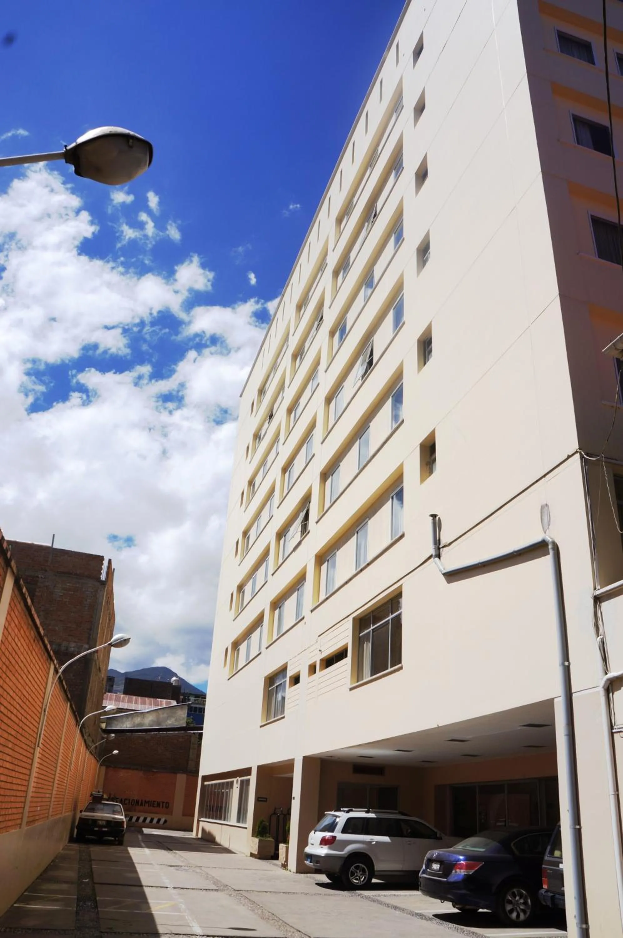 Property building in Hotel Presidente Huancayo - Asociado Casa Andina