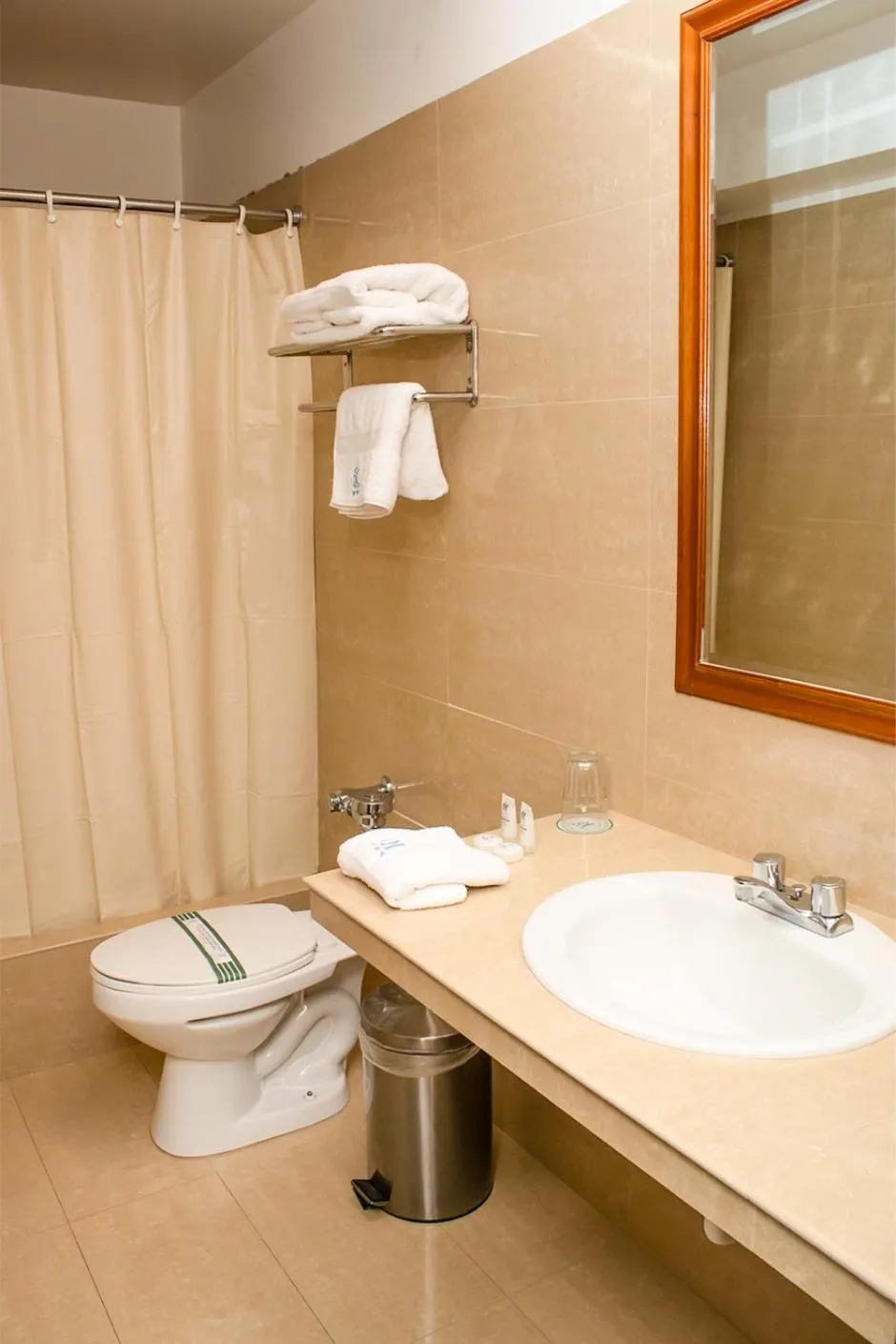 Bathroom in Hotel Presidente Huancayo - Asociado Casa Andina