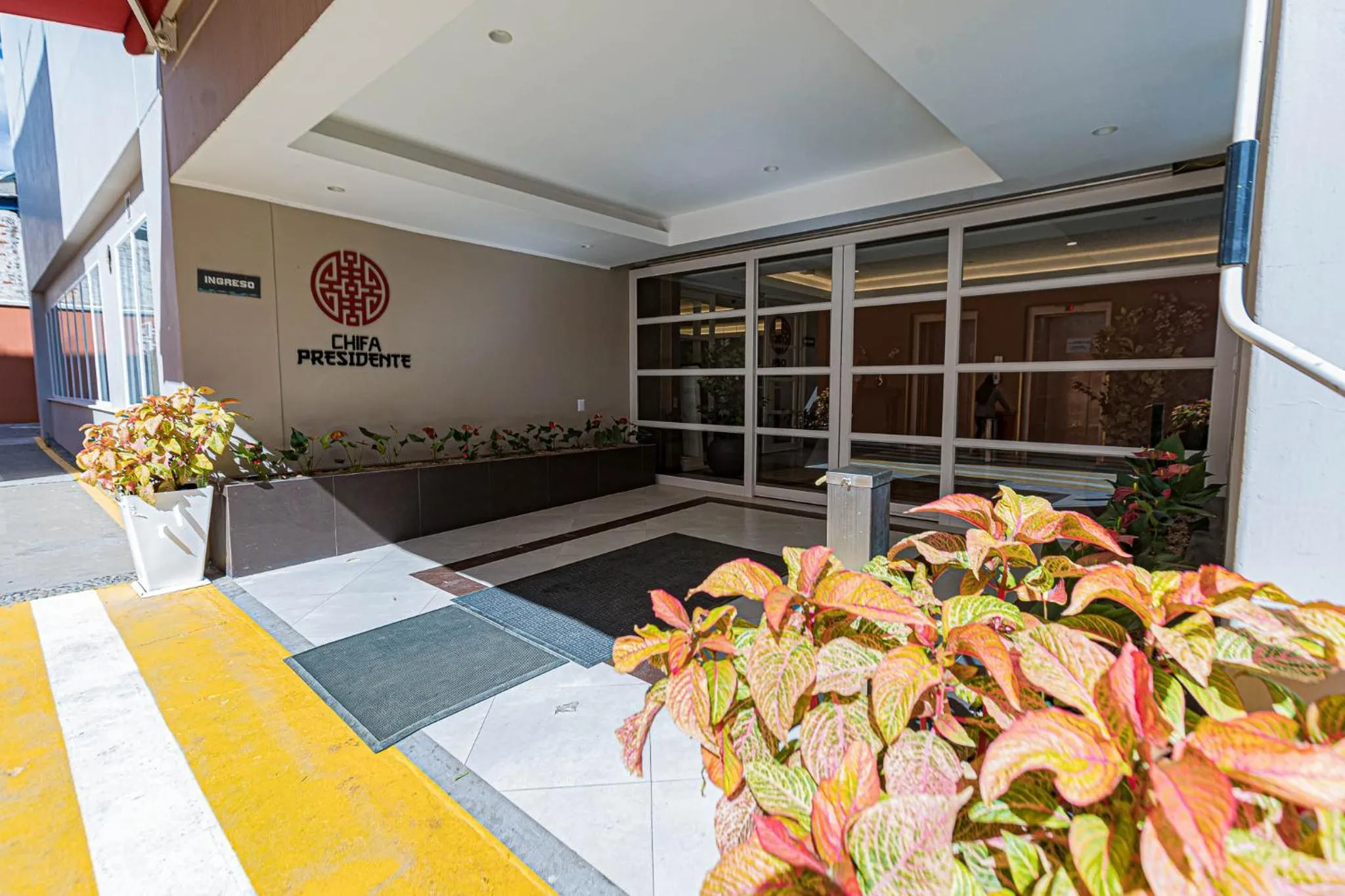 Facade/entrance in Hotel Presidente Huancayo - Asociado Casa Andina