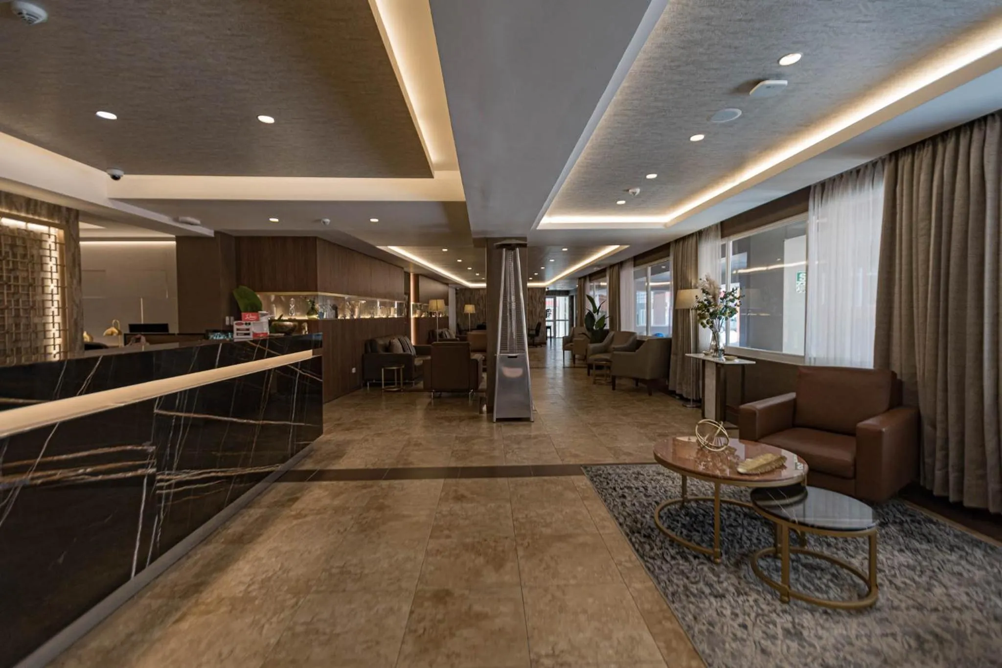 Lobby or reception in Hotel Presidente Huancayo - Asociado Casa Andina