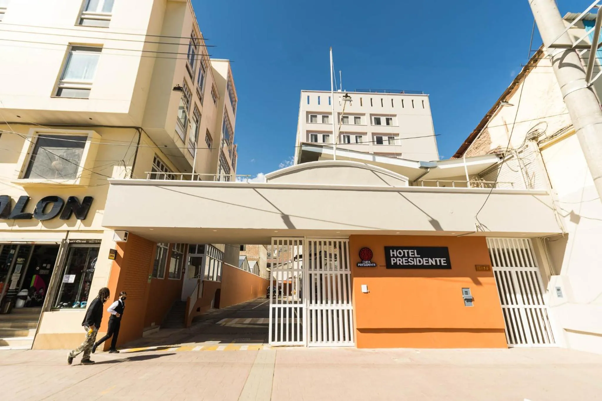 Facade/entrance in Hotel Presidente Huancayo - Asociado Casa Andina
