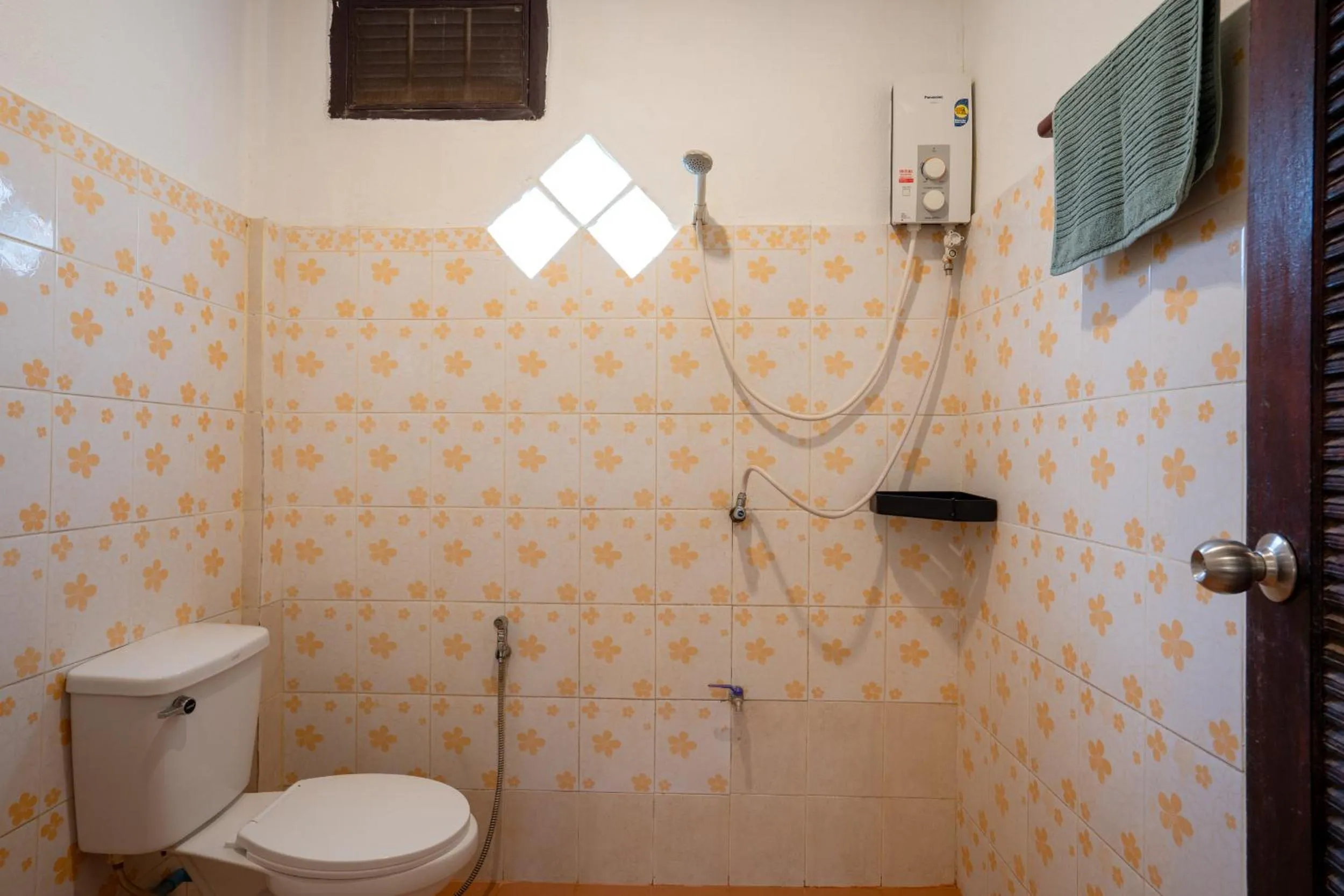 Shower in Lanta School Beach Resort