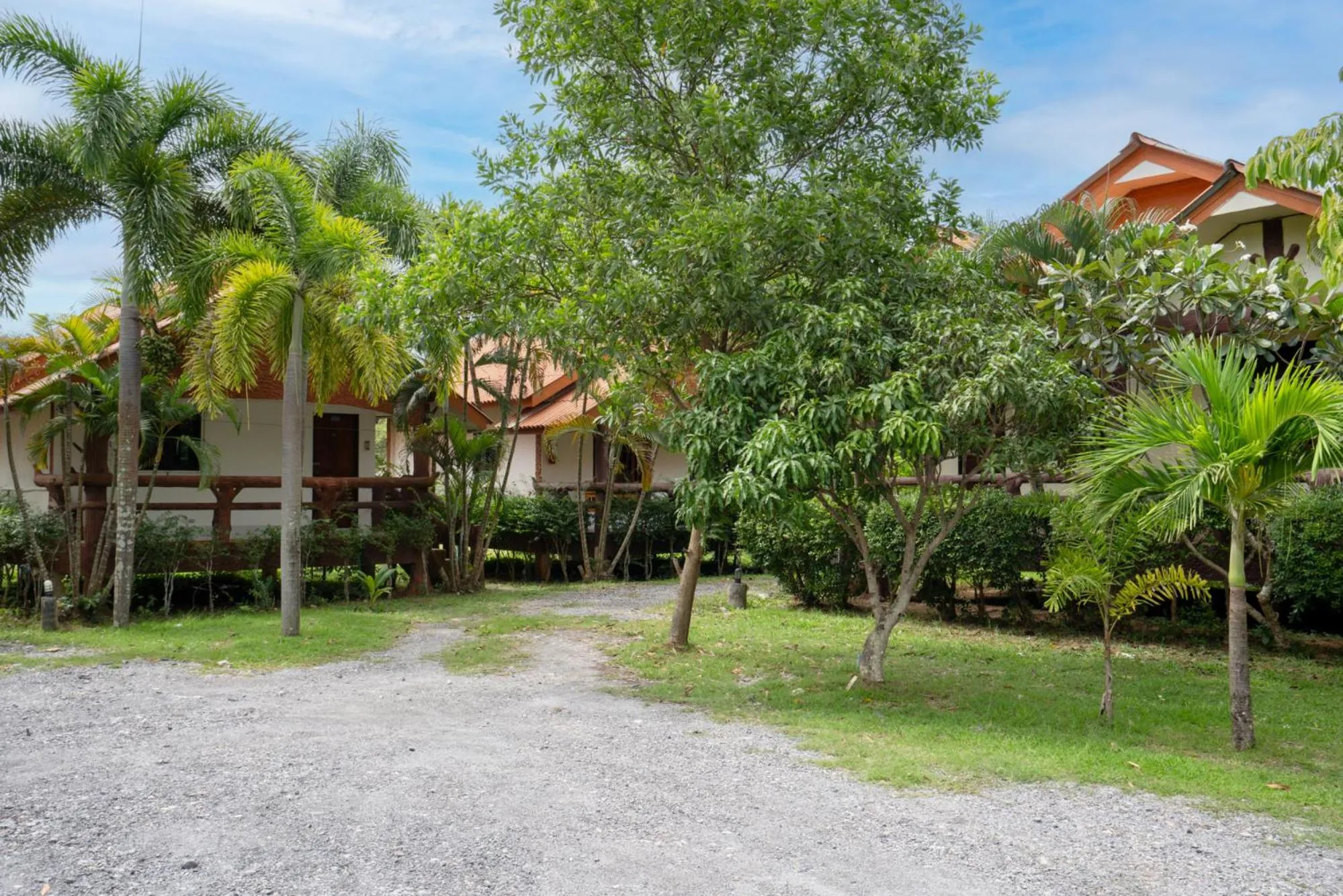 Lanta School Beach Resort