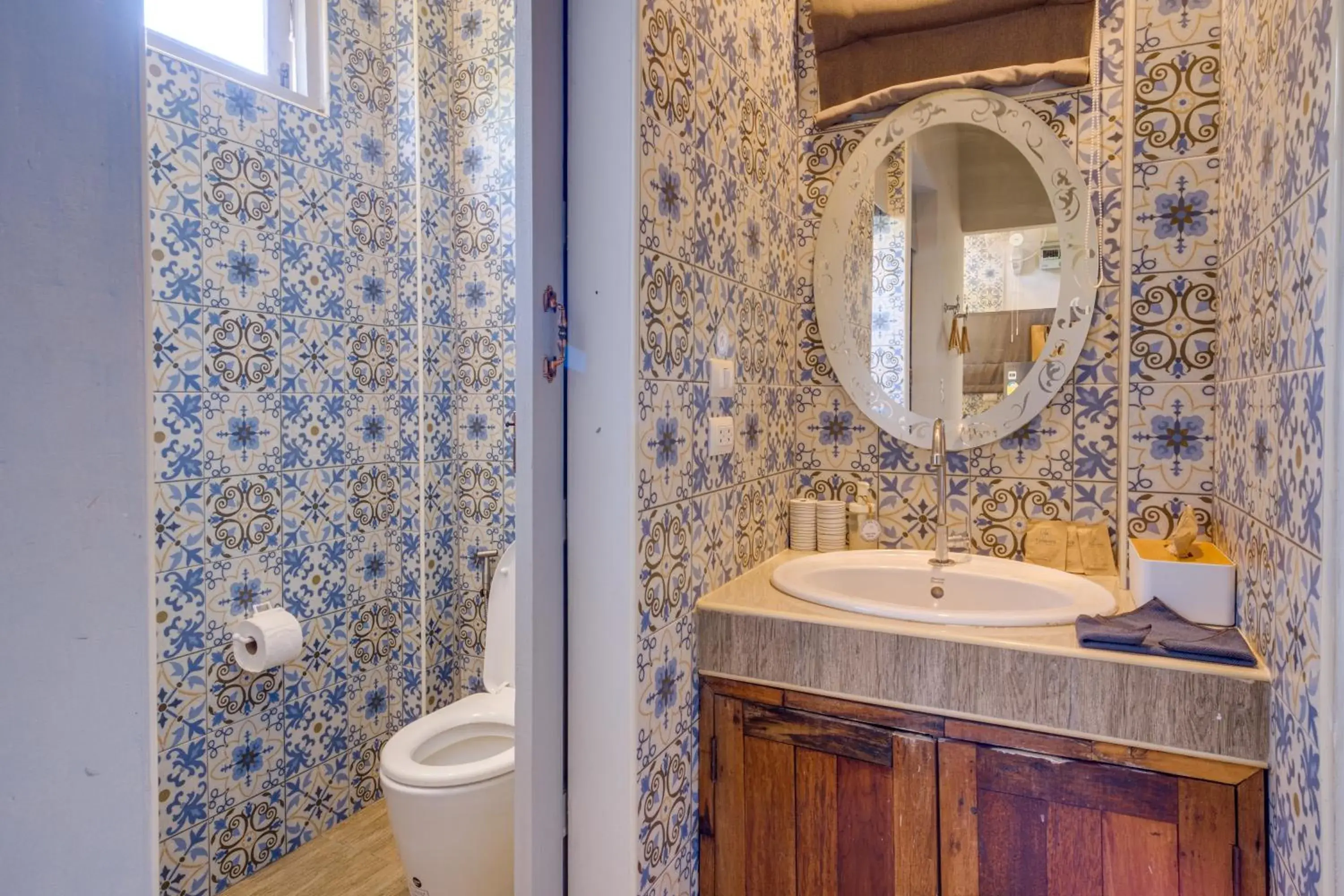 Standard Double Room in Artisan koh yao yai handcraft beachfront villas. Standard Double Room in Artisan koh yao yai handcraft beachfront villas.