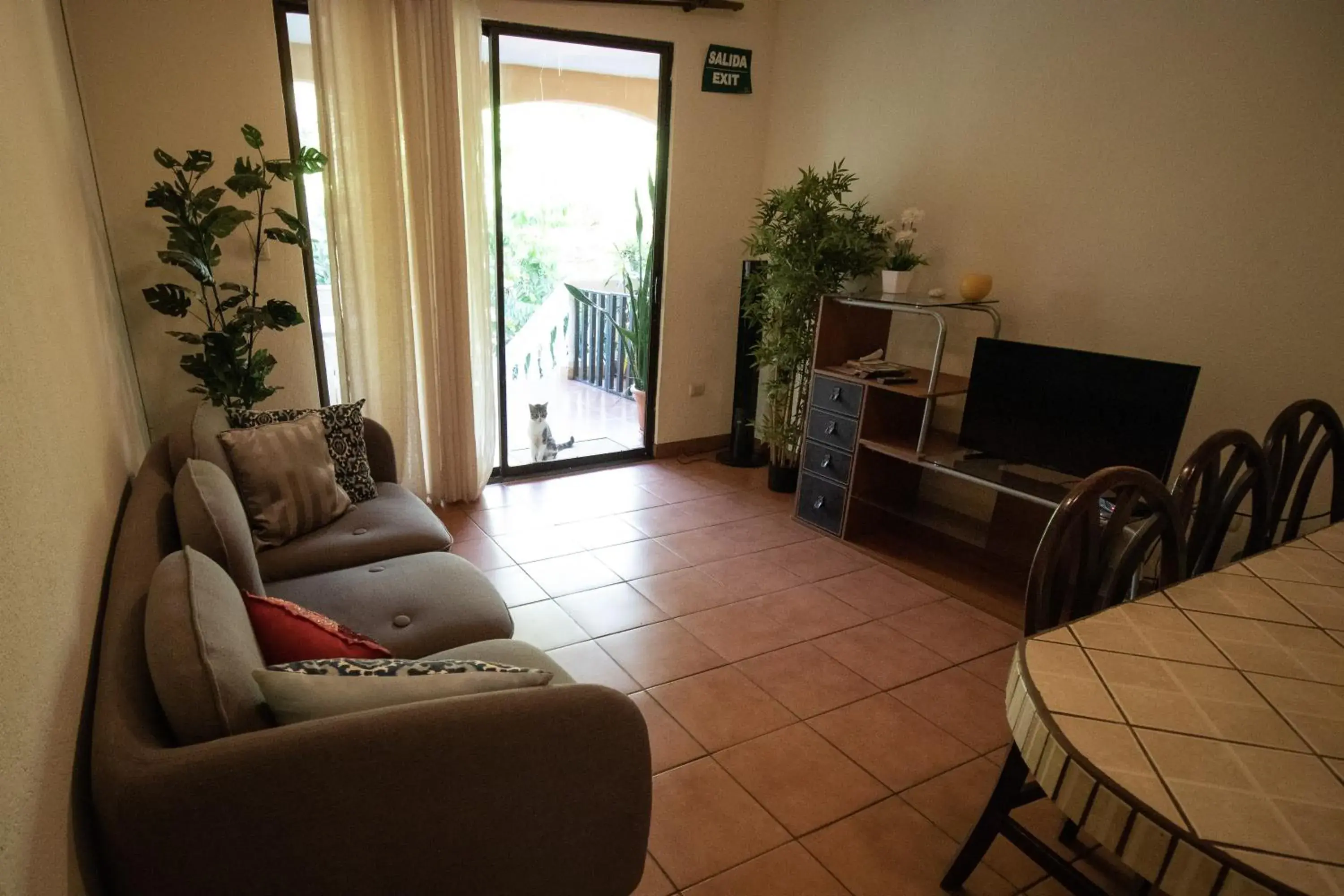 Apartment with Balcony in Anona Guesthouse Apartment with Balcony in Anona Guesthouse