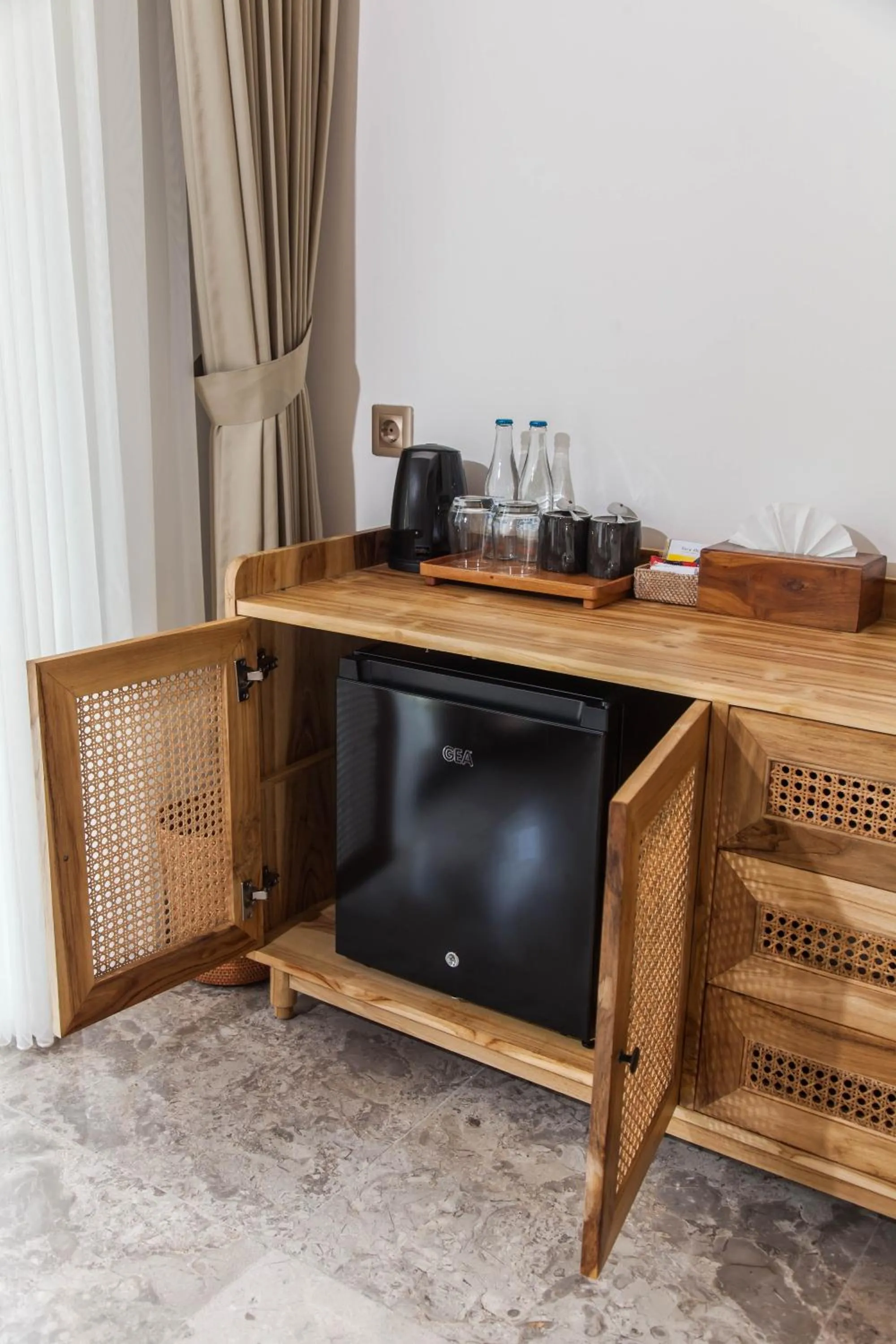 oven in Arvanya Villa Ubud