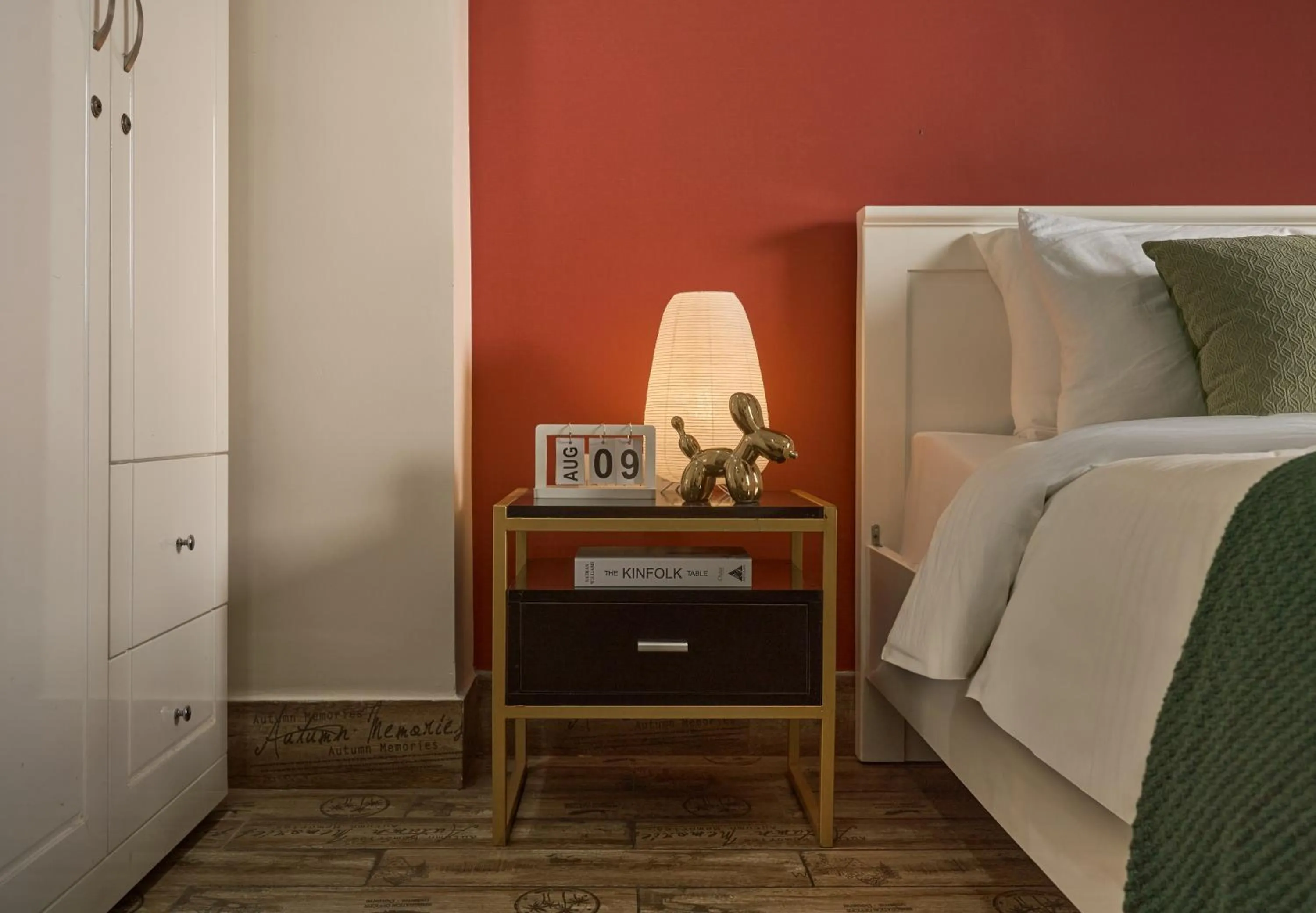 Bed in The Passion Hotel Airport - 5 minutes to Tan Son Nhat