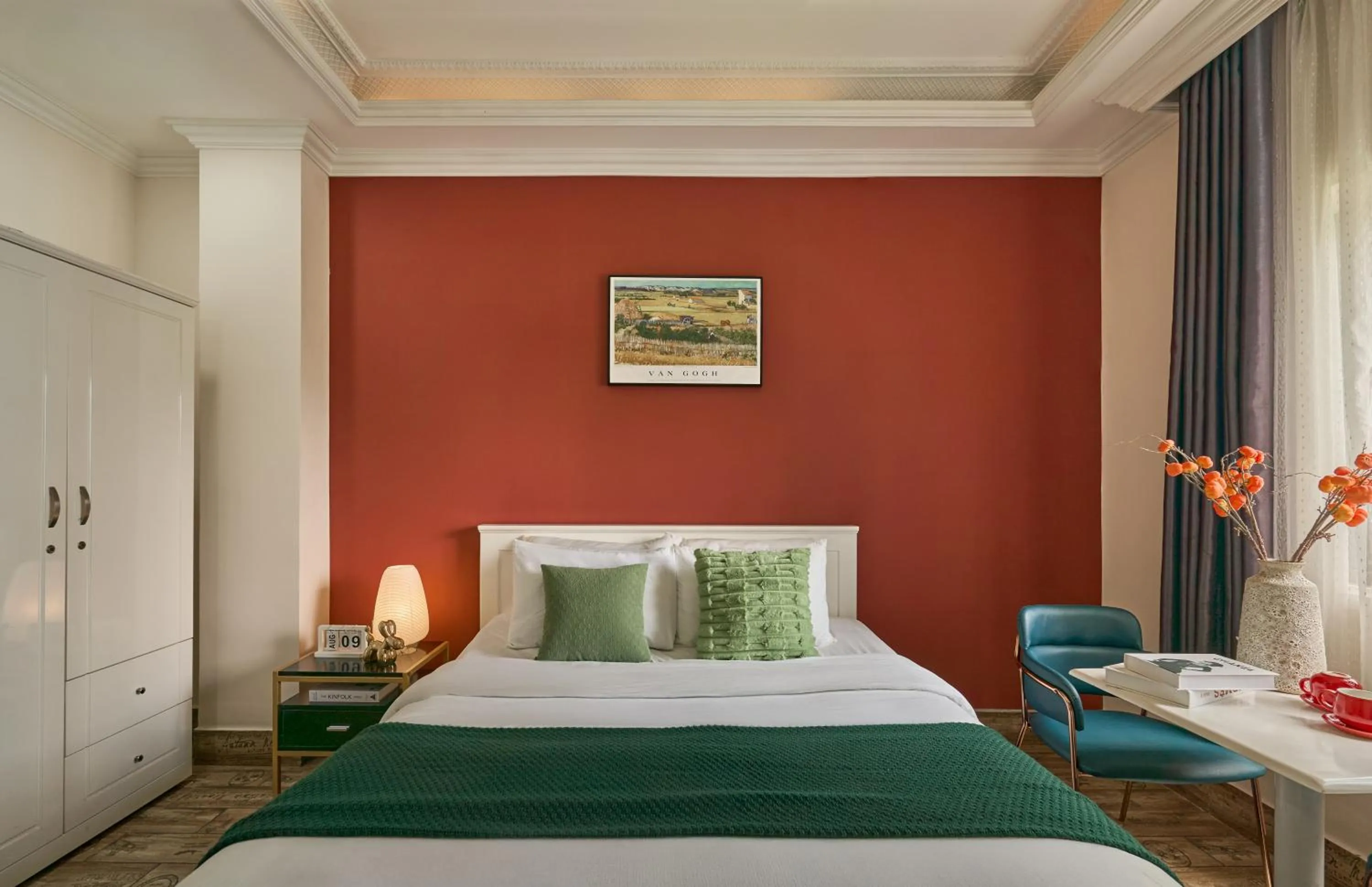 Bed in The Passion Hotel Airport - 5 minutes to Tan Son Nhat