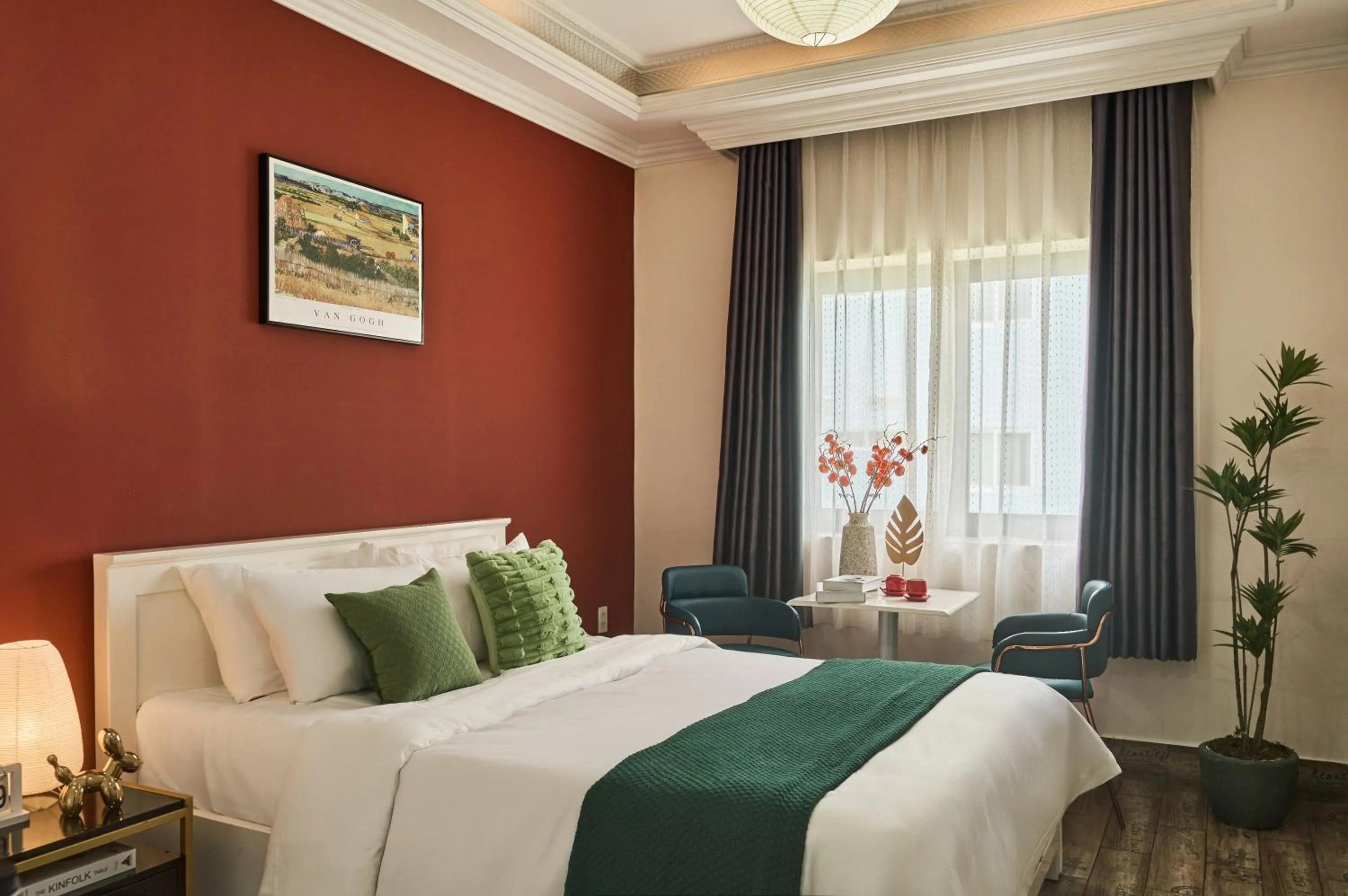 Bed in The Passion Hotel Airport - 5 minutes to Tan Son Nhat