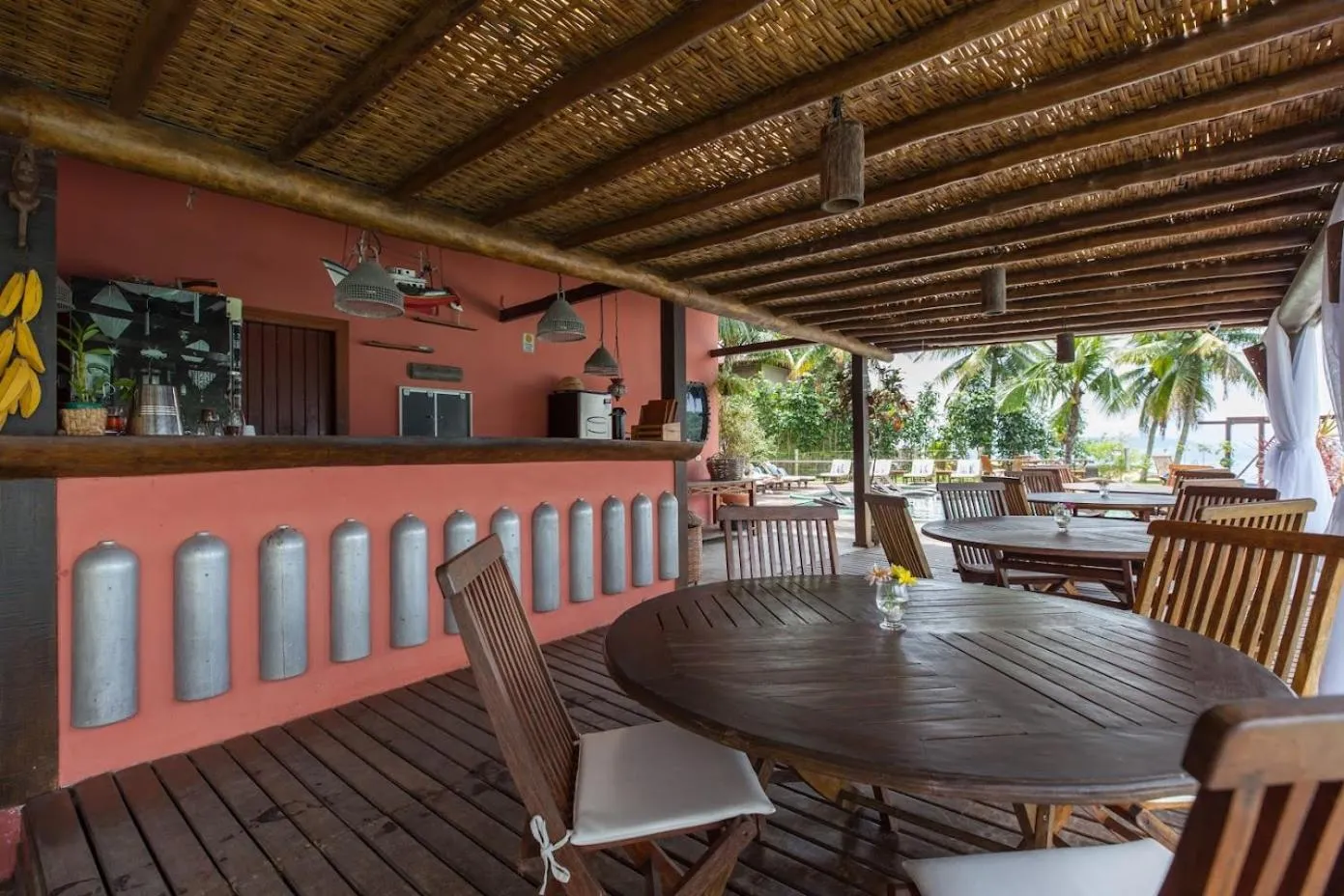 Restaurant/places to eat in Pousada e Mergulho Jamanta