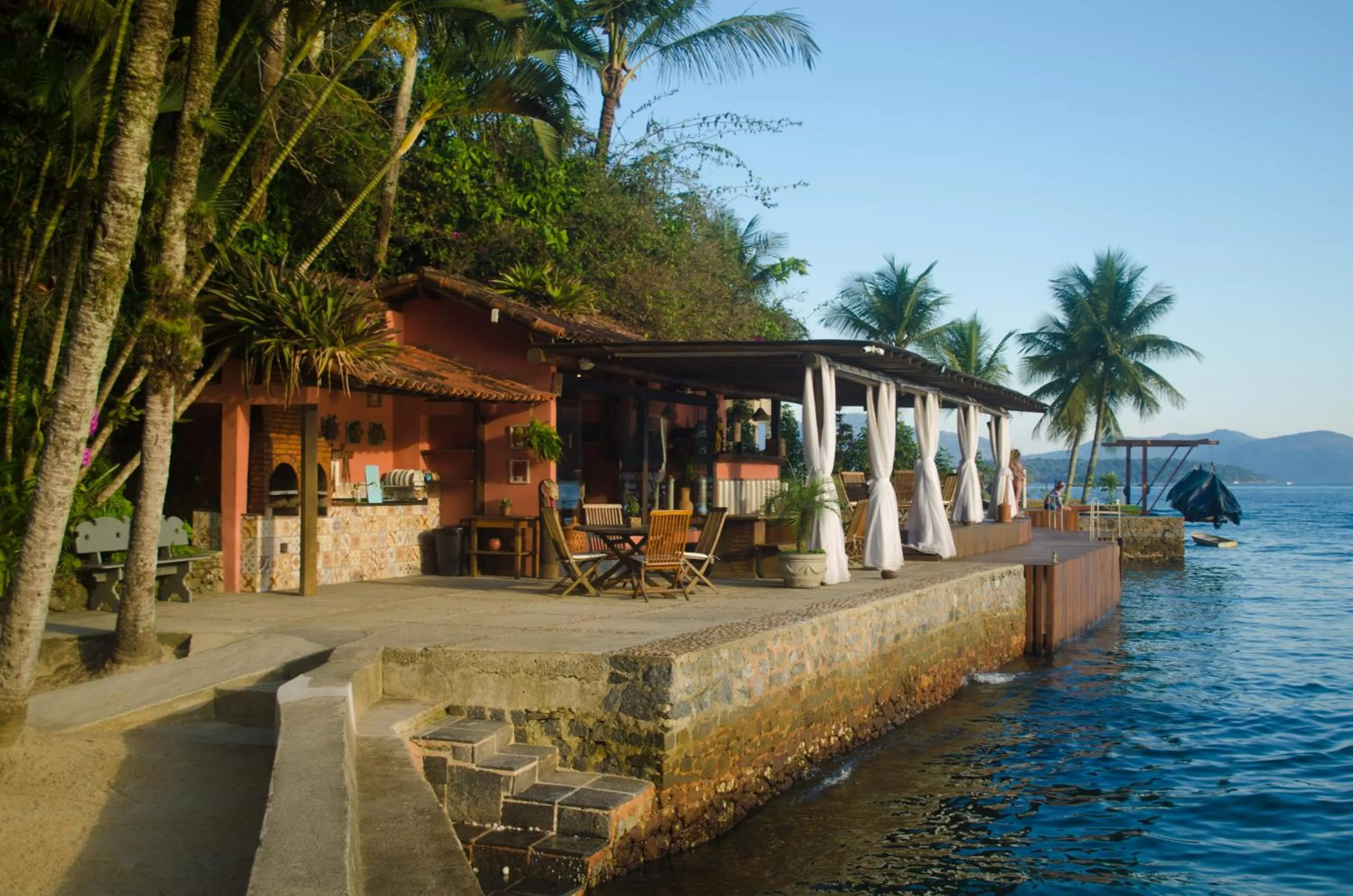 Restaurant/places to eat in Pousada e Mergulho Jamanta