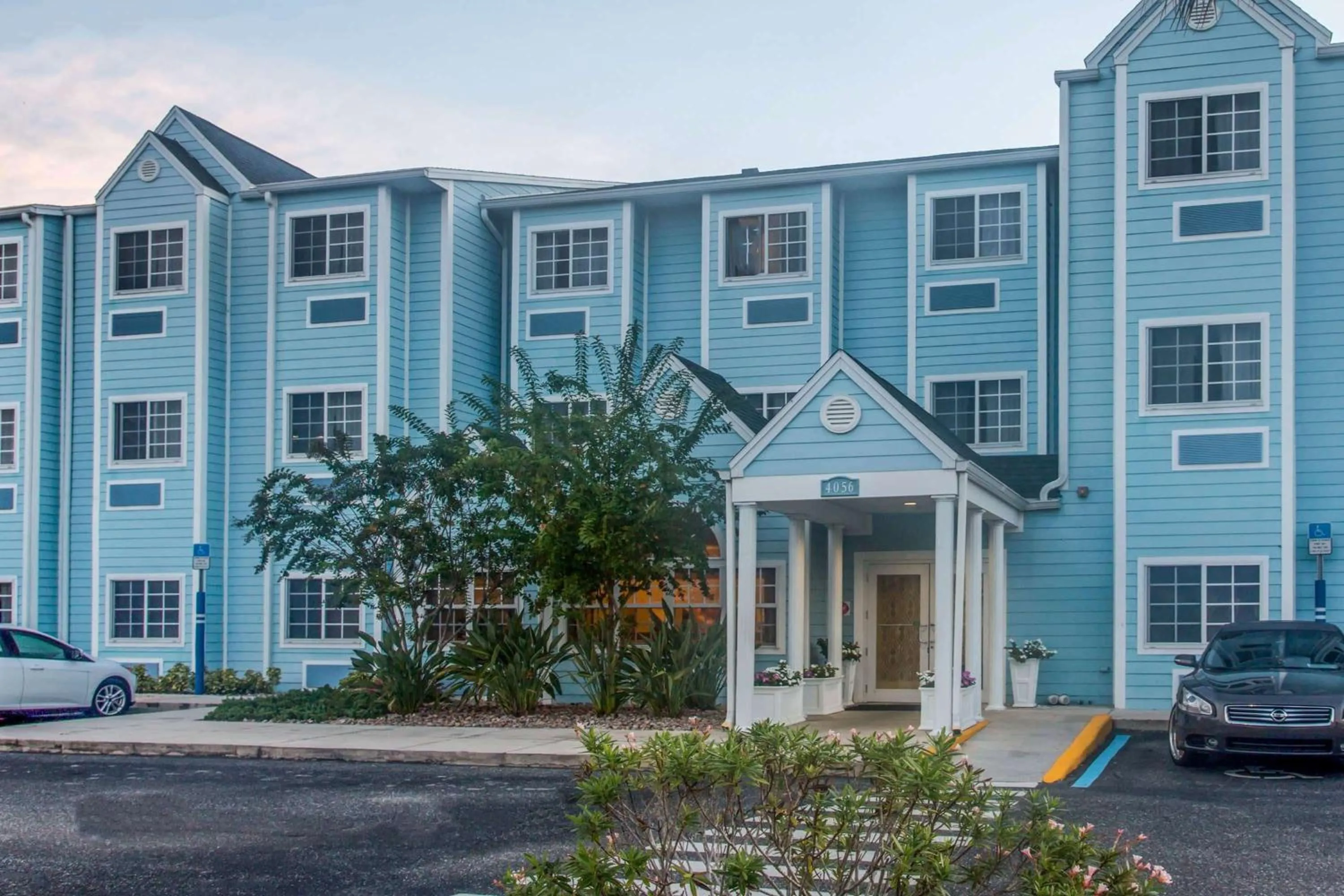 Property building in Microtel Inn &amp; Suites by Wyndham Port Charlotte Punta Gorda