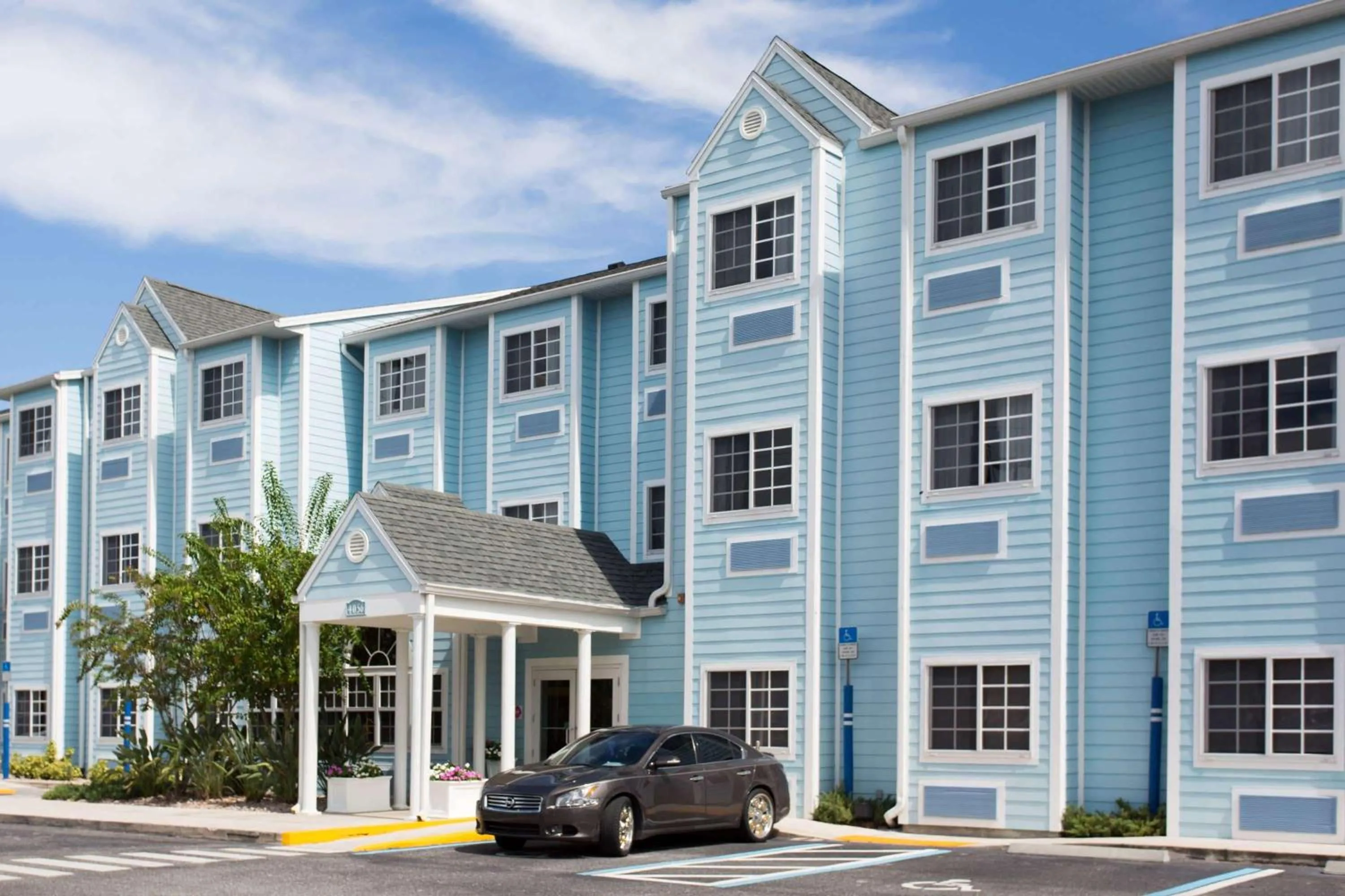 Property building in Microtel Inn &amp; Suites by Wyndham Port Charlotte Punta Gorda