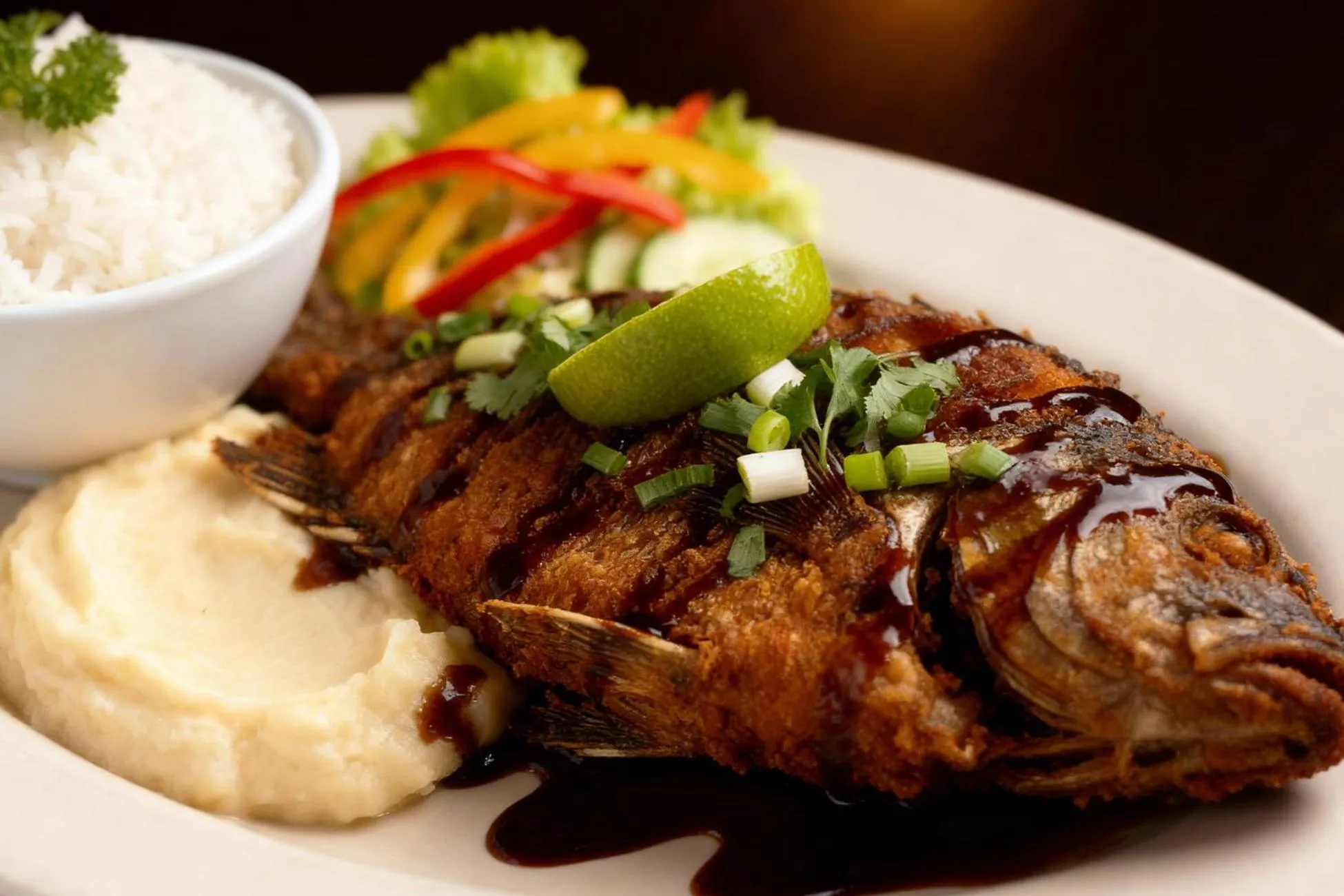 Restaurant/places to eat in Corundum Breeze Negombo