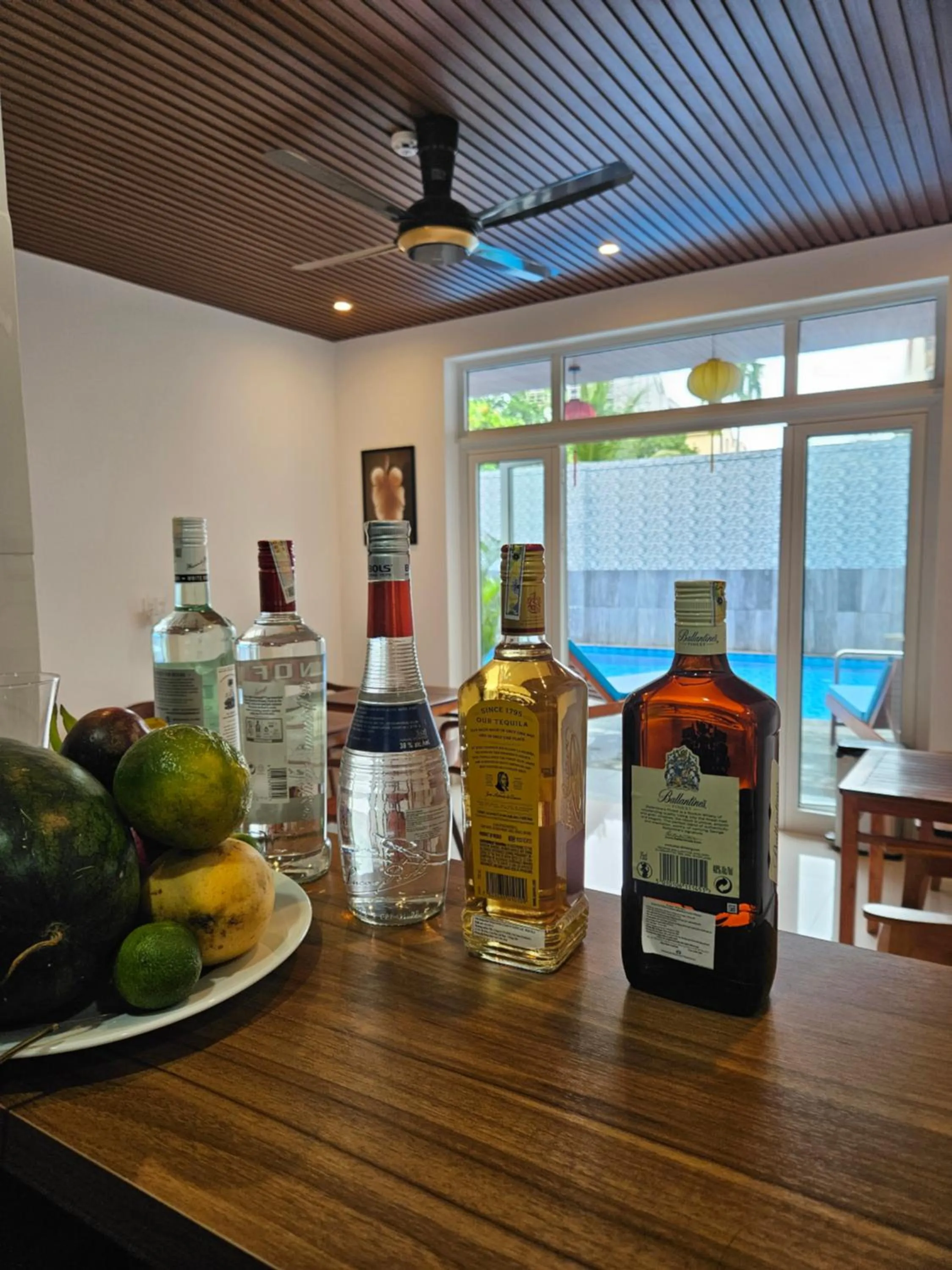 Lounge or bar in White House Central Villa