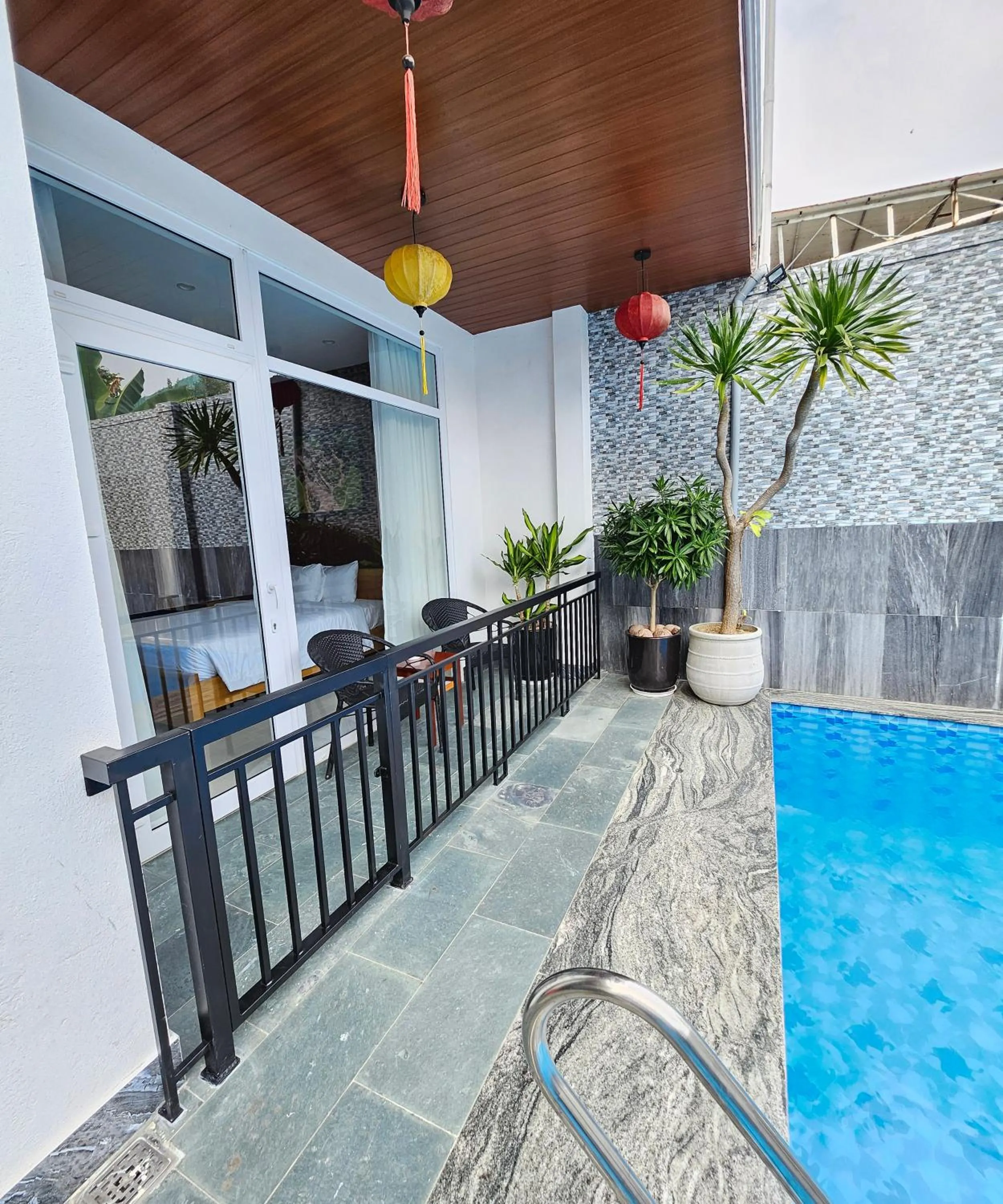 Balcony/Terrace in White House Central Villa