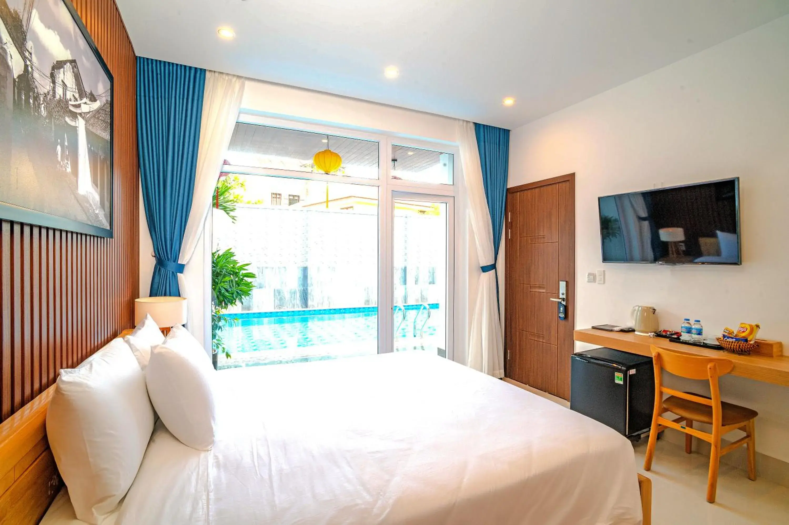 Swimming pool, Bed in White House Central Villa Swimming pool, Bed in White House Central Villa