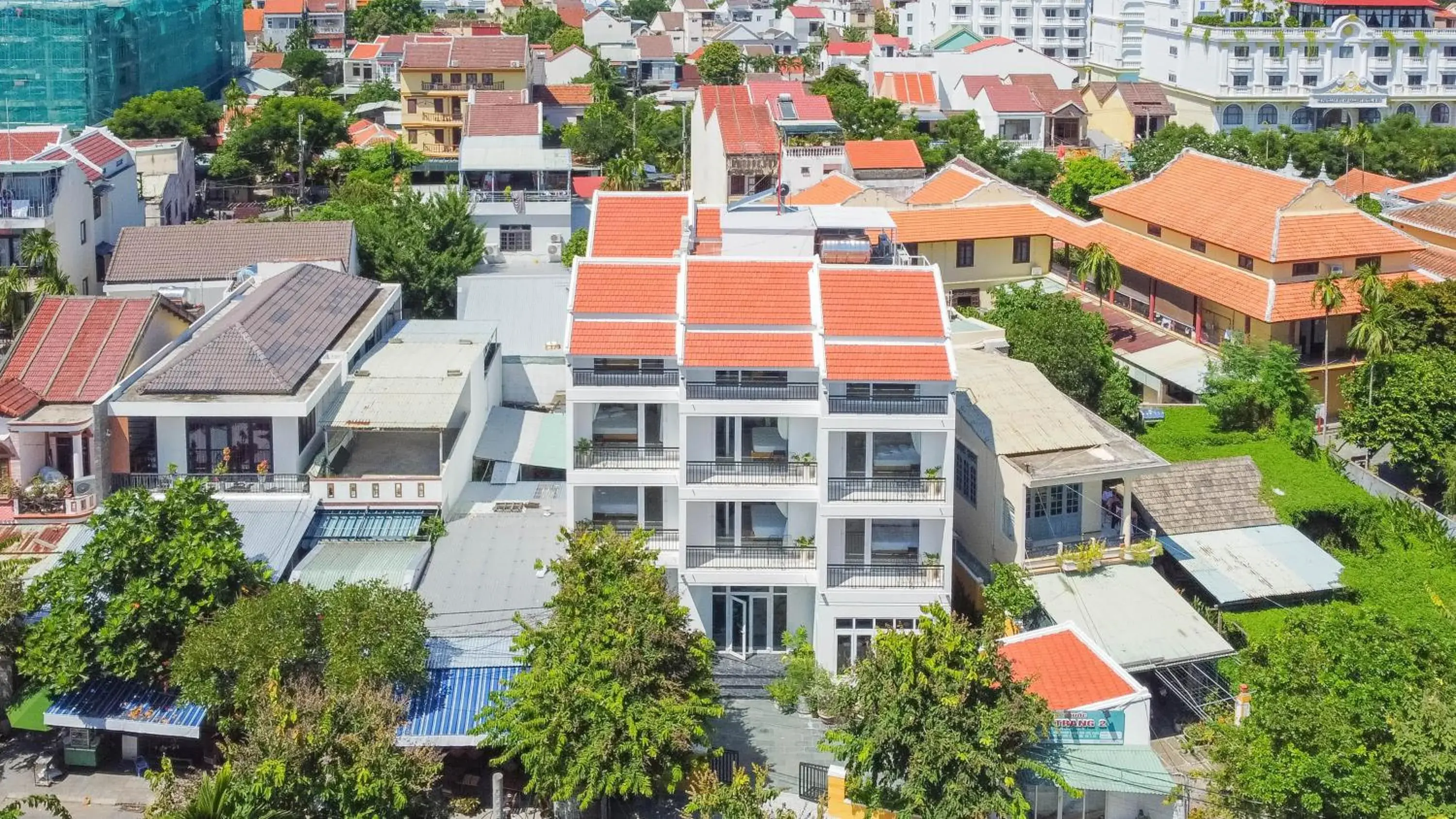 Property building in White House Central Villa Property building in White House Central Villa