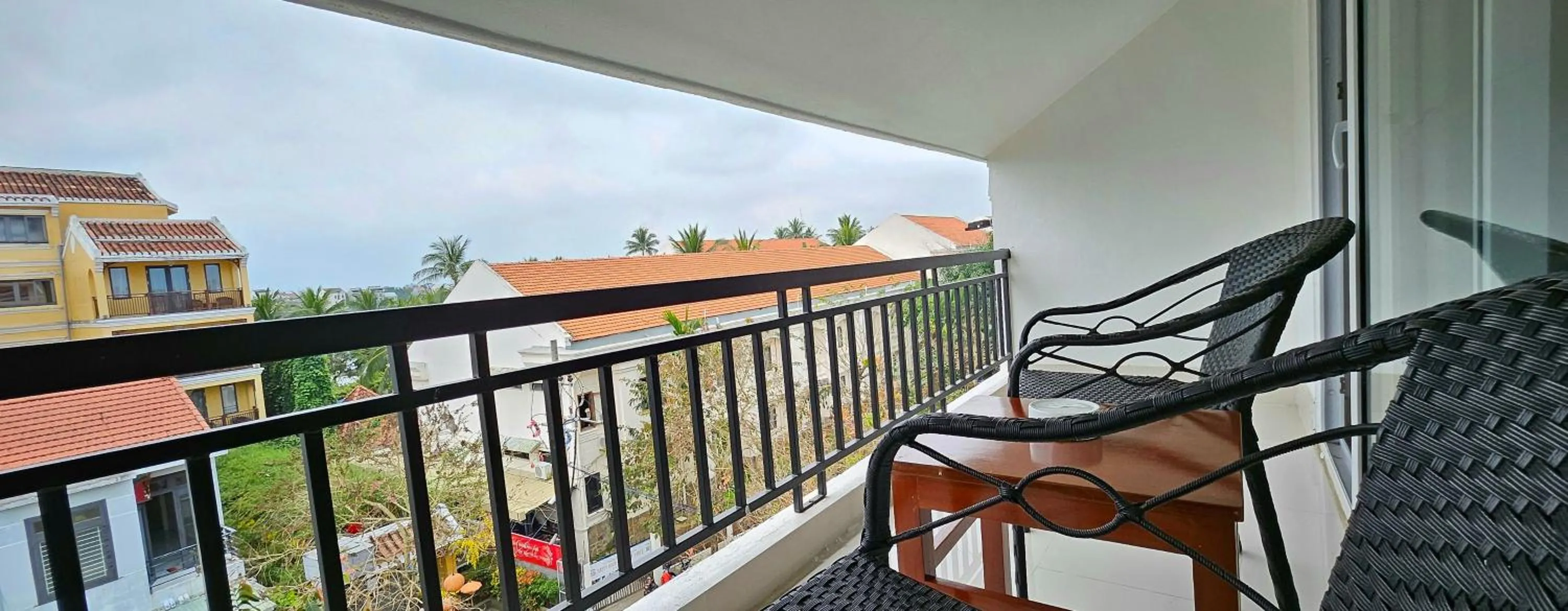 Balcony/Terrace in White House Central Villa